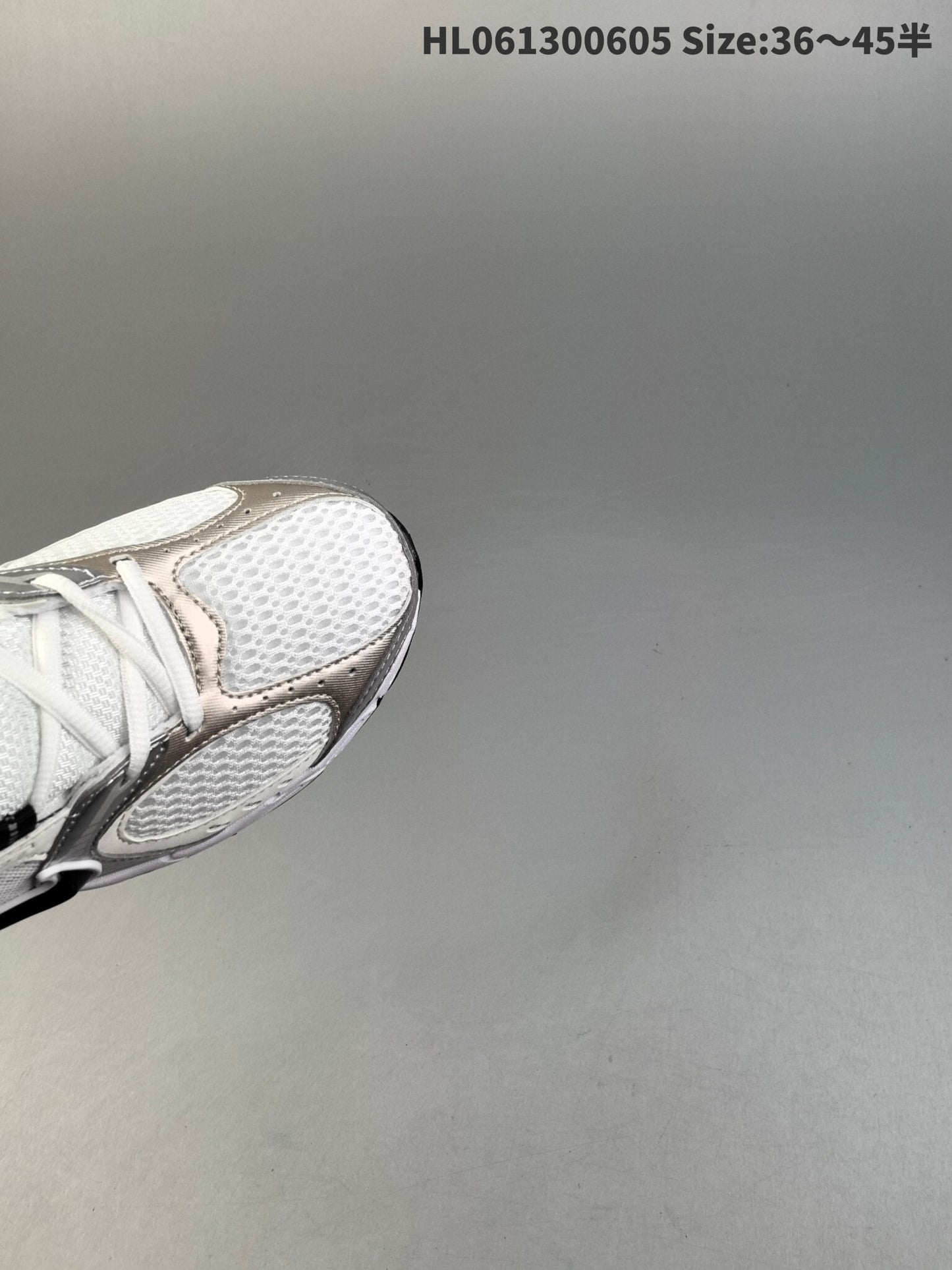 Nike V5 RNR | V5RNR18P400305