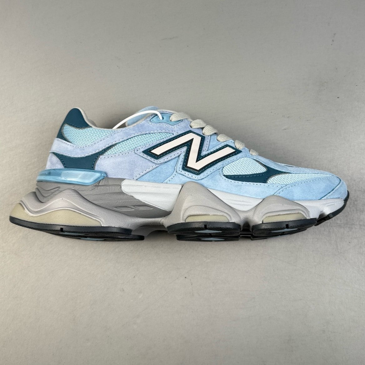 New Balance 9060 | Grey/Sky Blue HL031900505