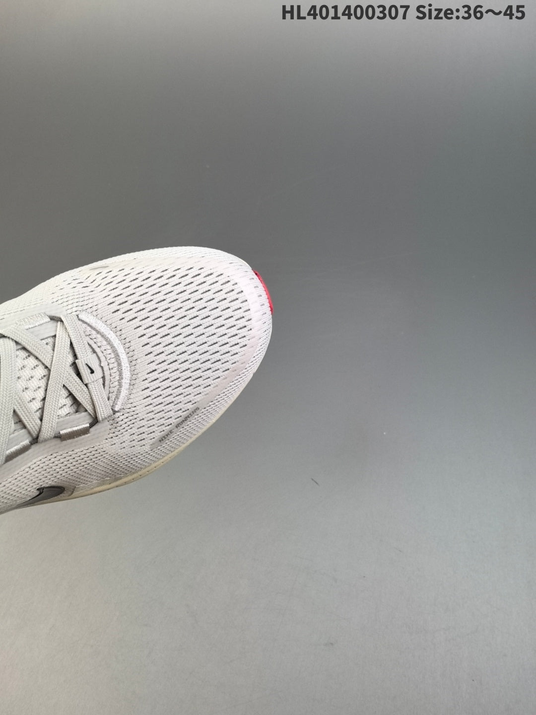 Nike Vomero 18 | HL401400307