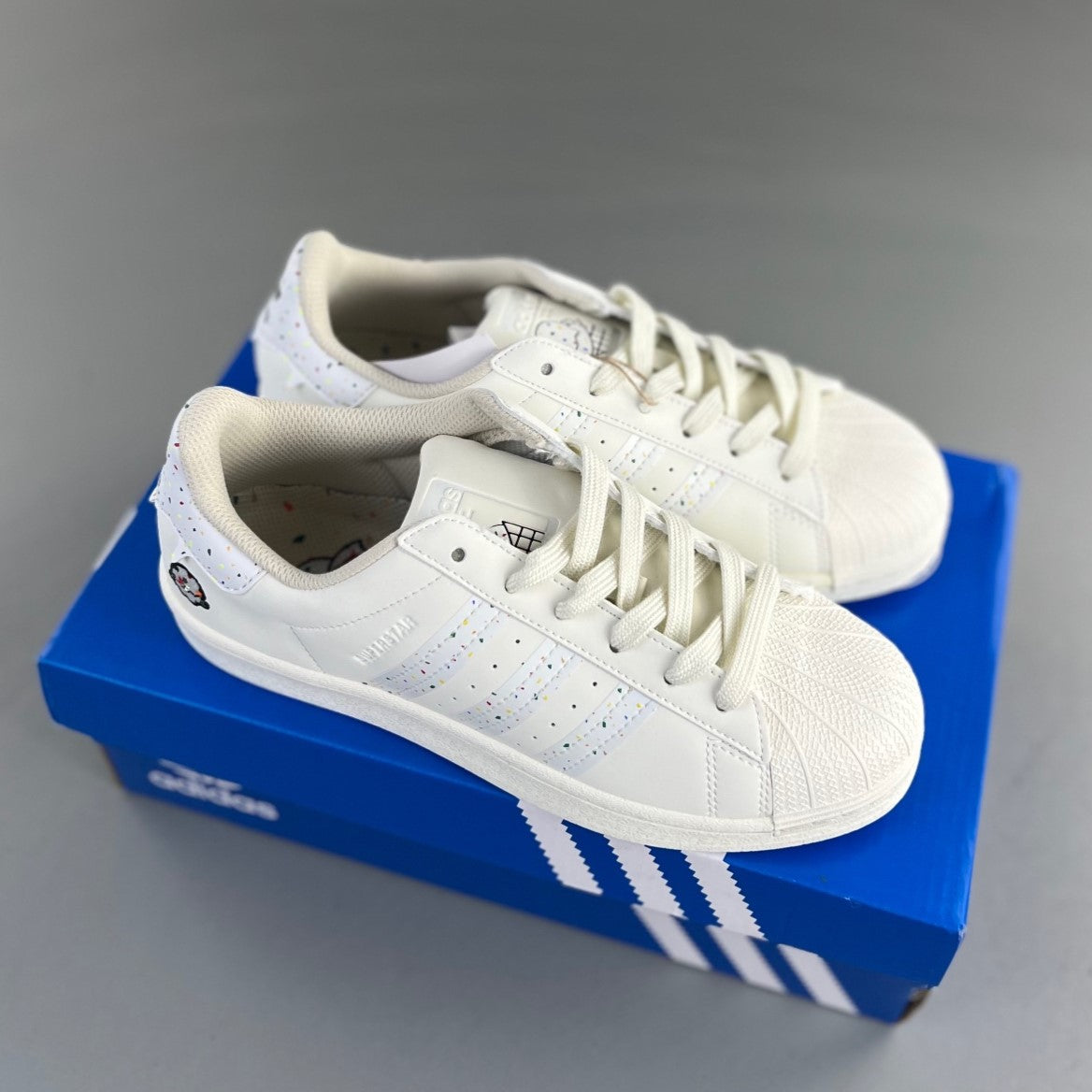 Adidas Originals  Superstar  | Beige/White  HL031300704