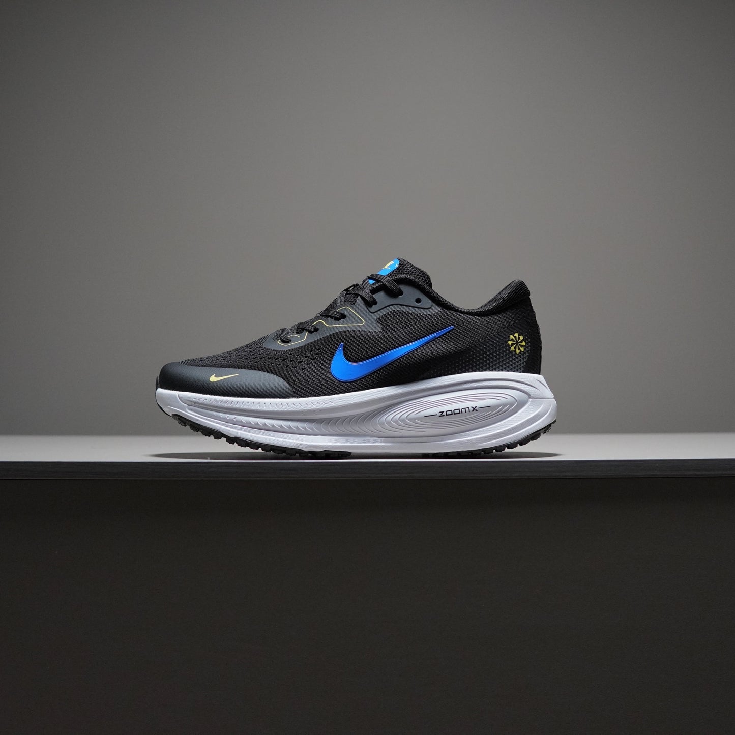 Nike Air Zoom Vomero 18X | NAV18X400307