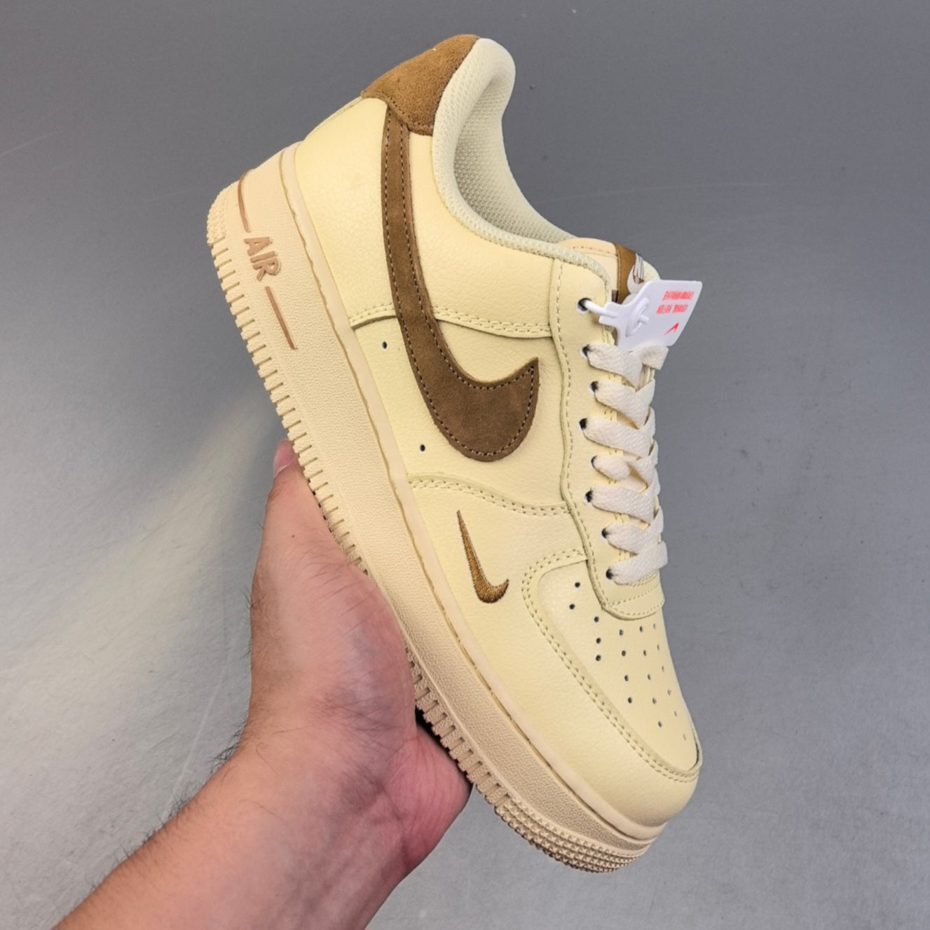 Nike AIR FORCE 1 | Beige/Marrón HL58951116