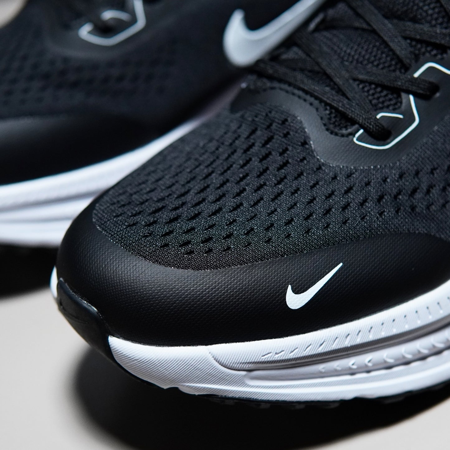 Nike Air Zoom Vomero 18X | NAV18X400301