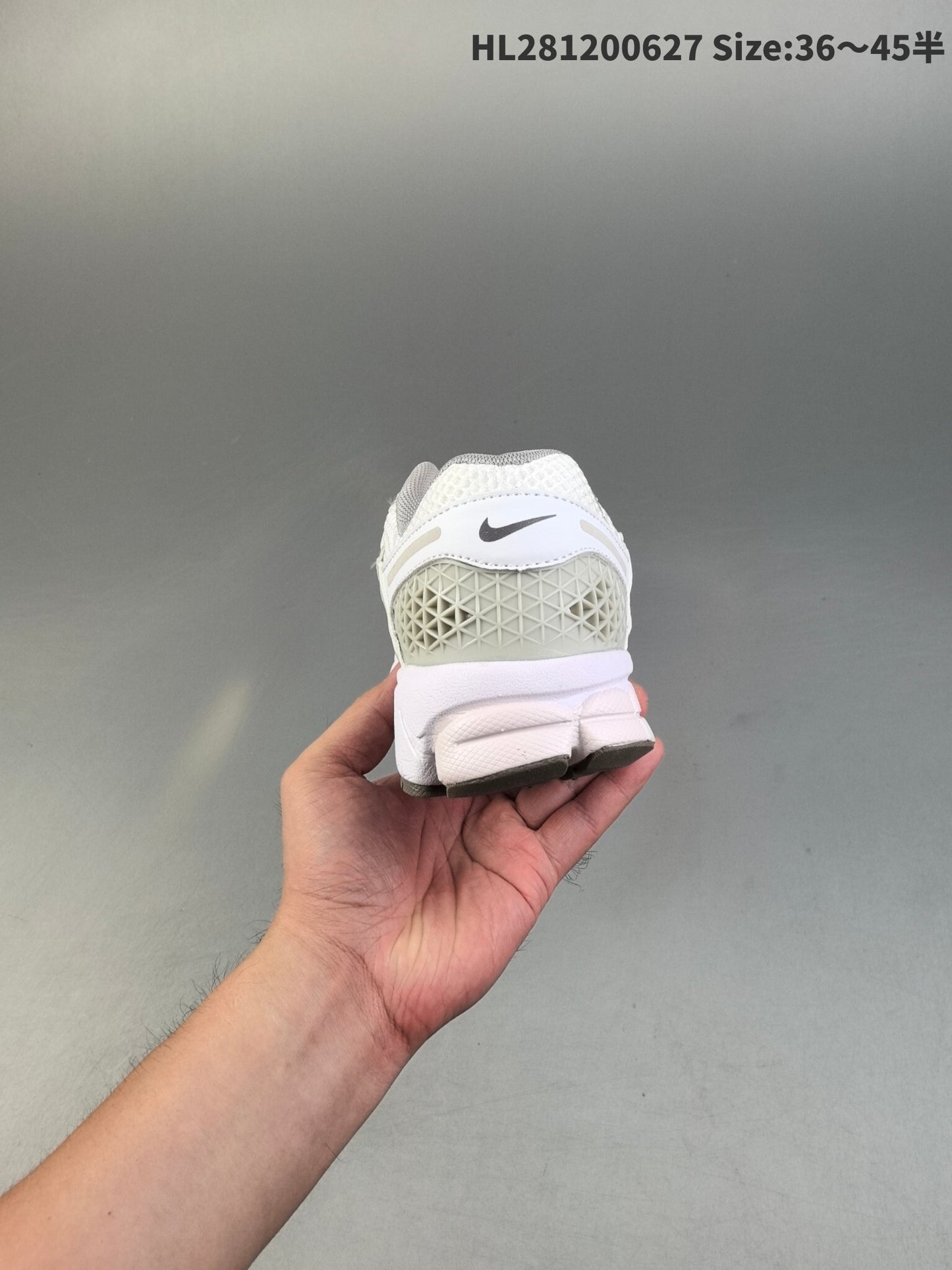 Nike Zoom Vomero 5 | NZV518P400305