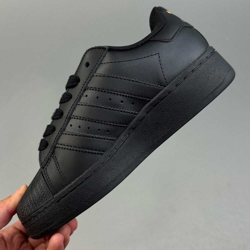 Adidas Originals Superstar XLG | Gold/Black HL591400614