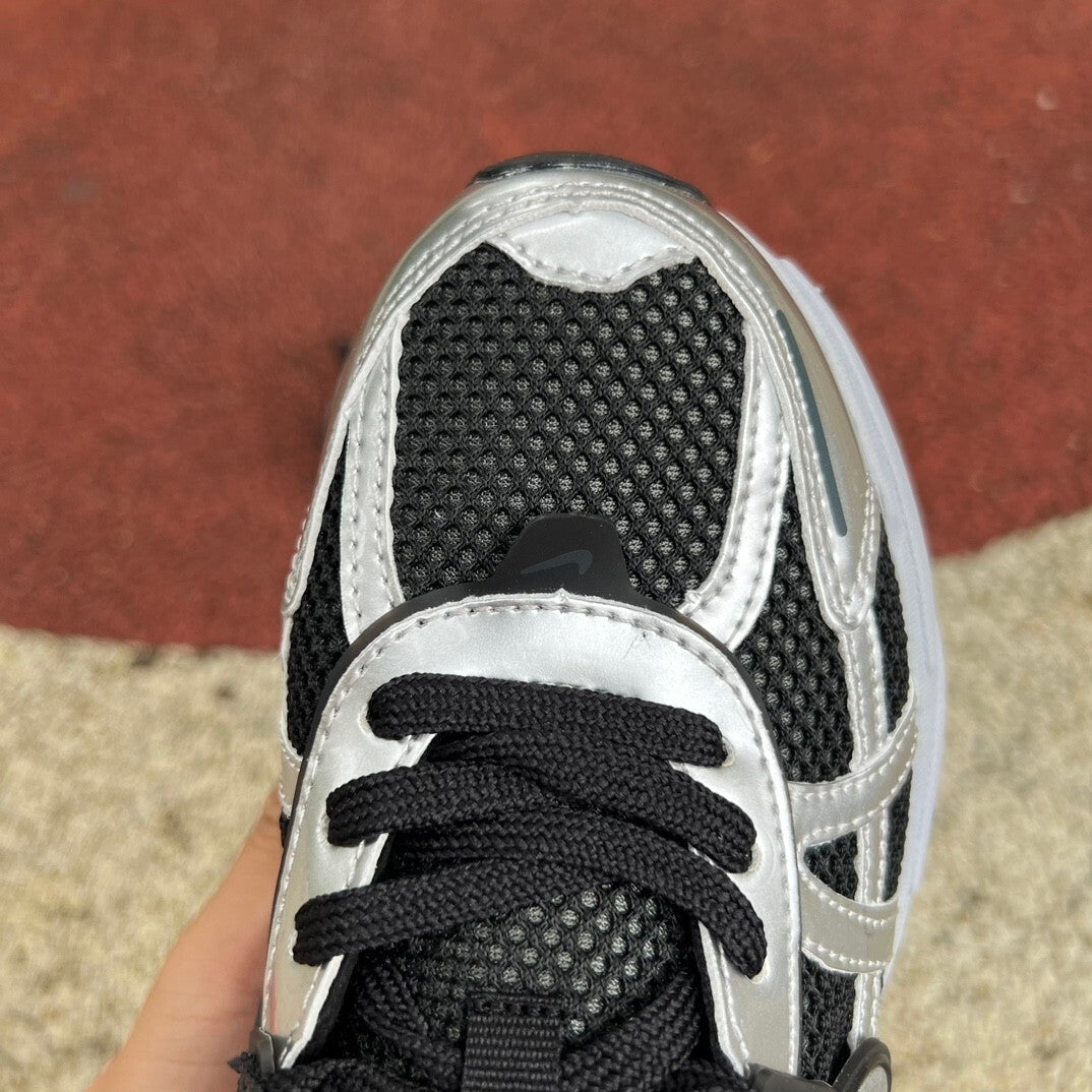 Nike V2K Run | fd0736-005