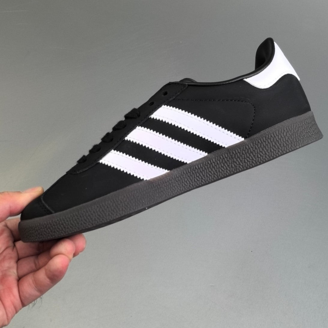 Adidas GAZELLE INDOOR │Black/White  HL111200925