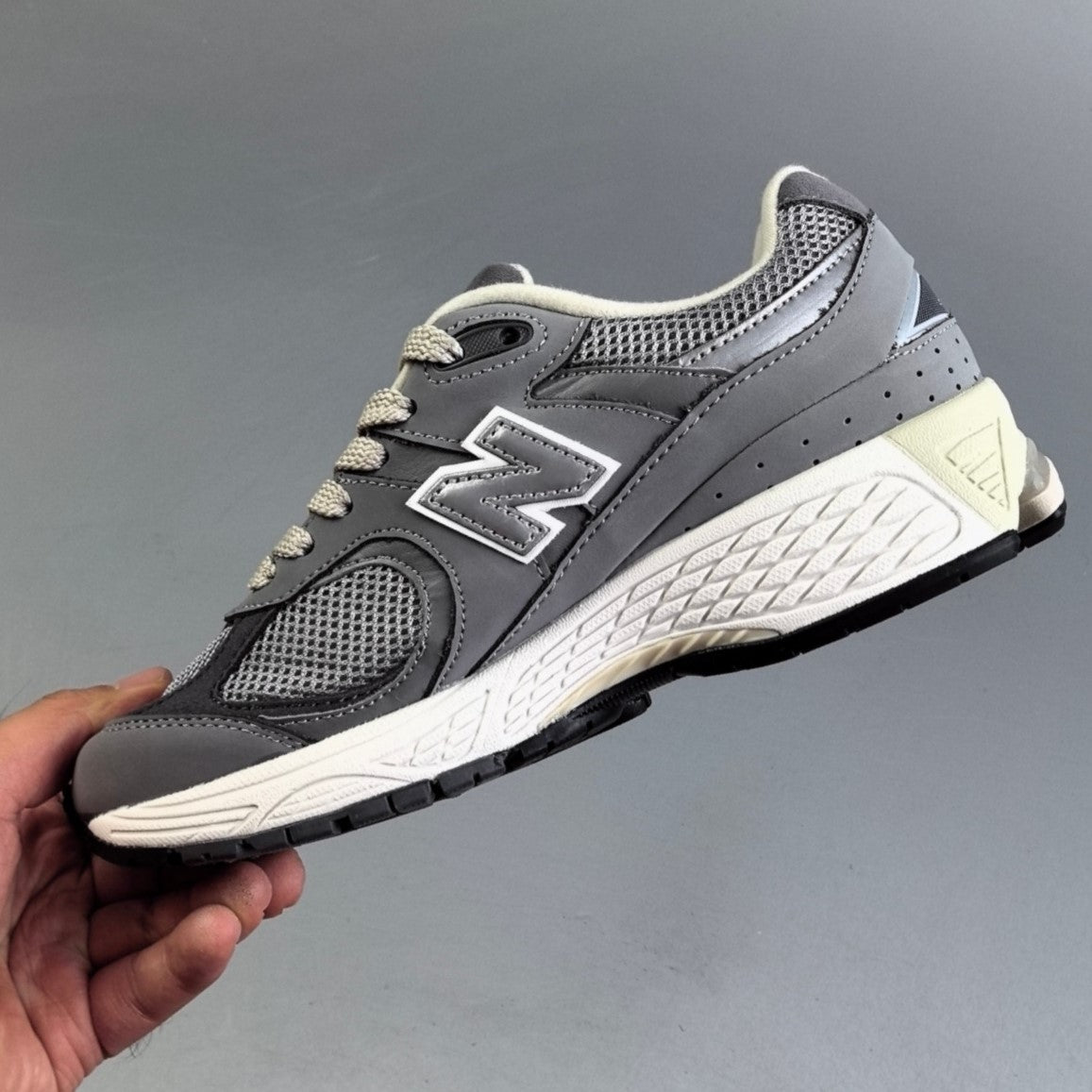 New Balance 2002R   │Grey/Yellow/White HL111500519