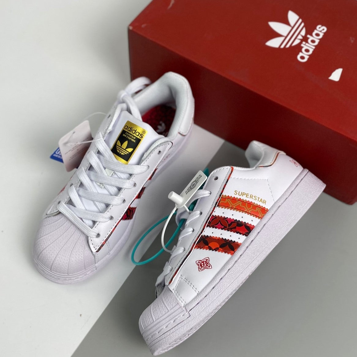 Adidas Originals  Superstar │ White/Red  05CHLR12