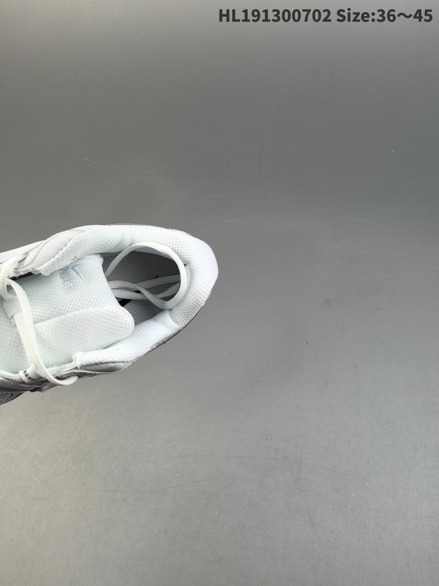 Nike V5 RNR | V5RNR18P400304