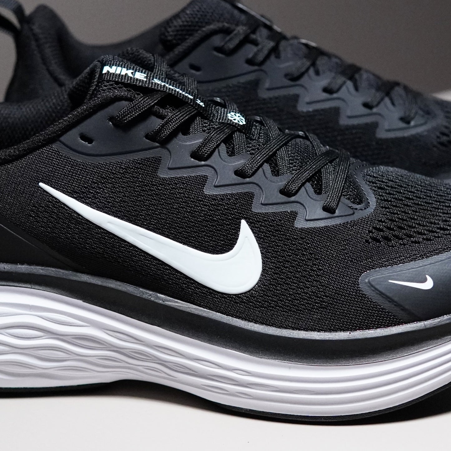 Nike Structure 26 | NS26128601