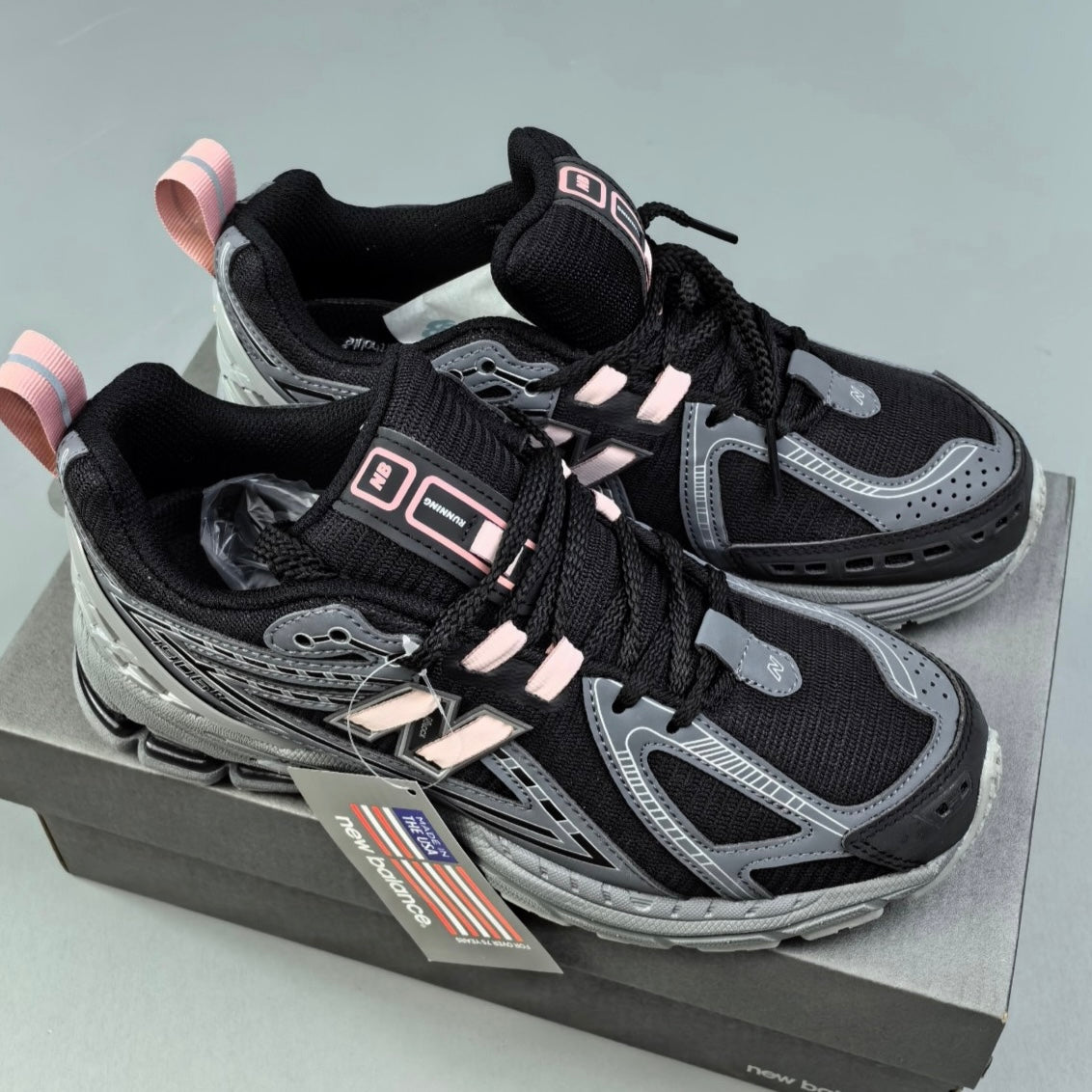 New Balance 1906R | Black Pink Moon HL521500425