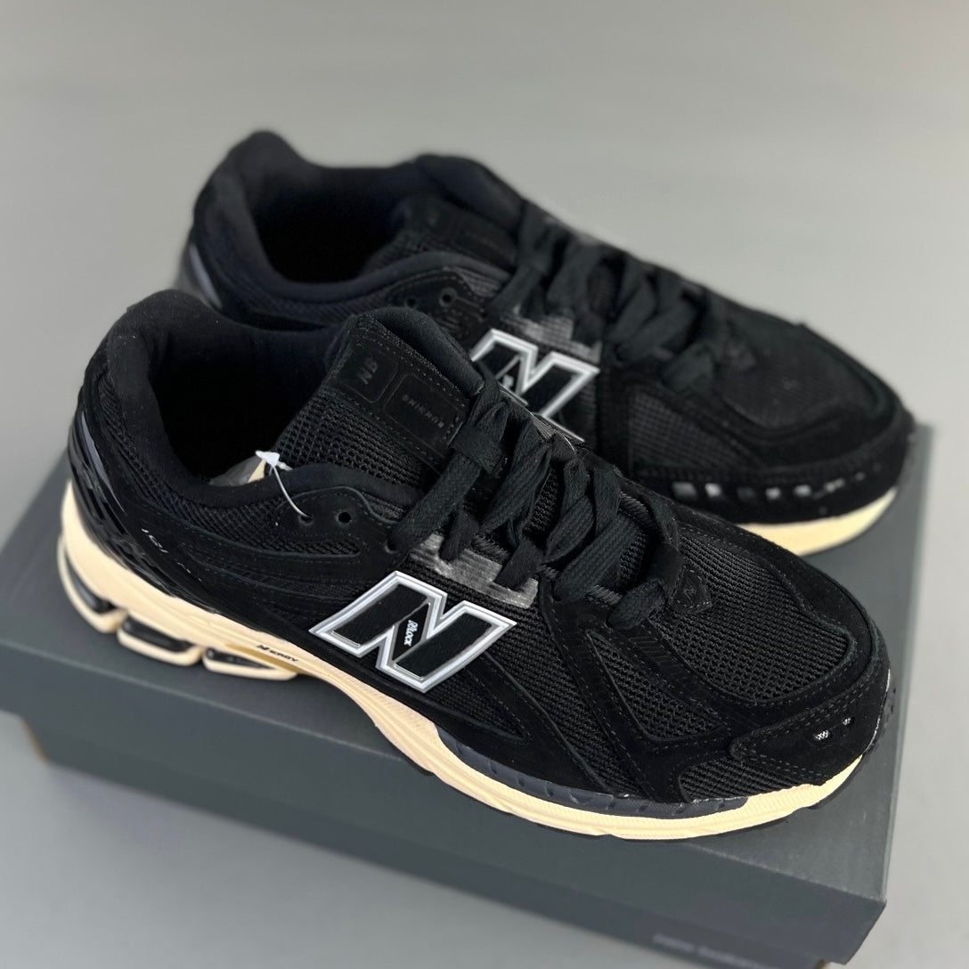 New Balance 1906R | Black Gum 08HHLL120822