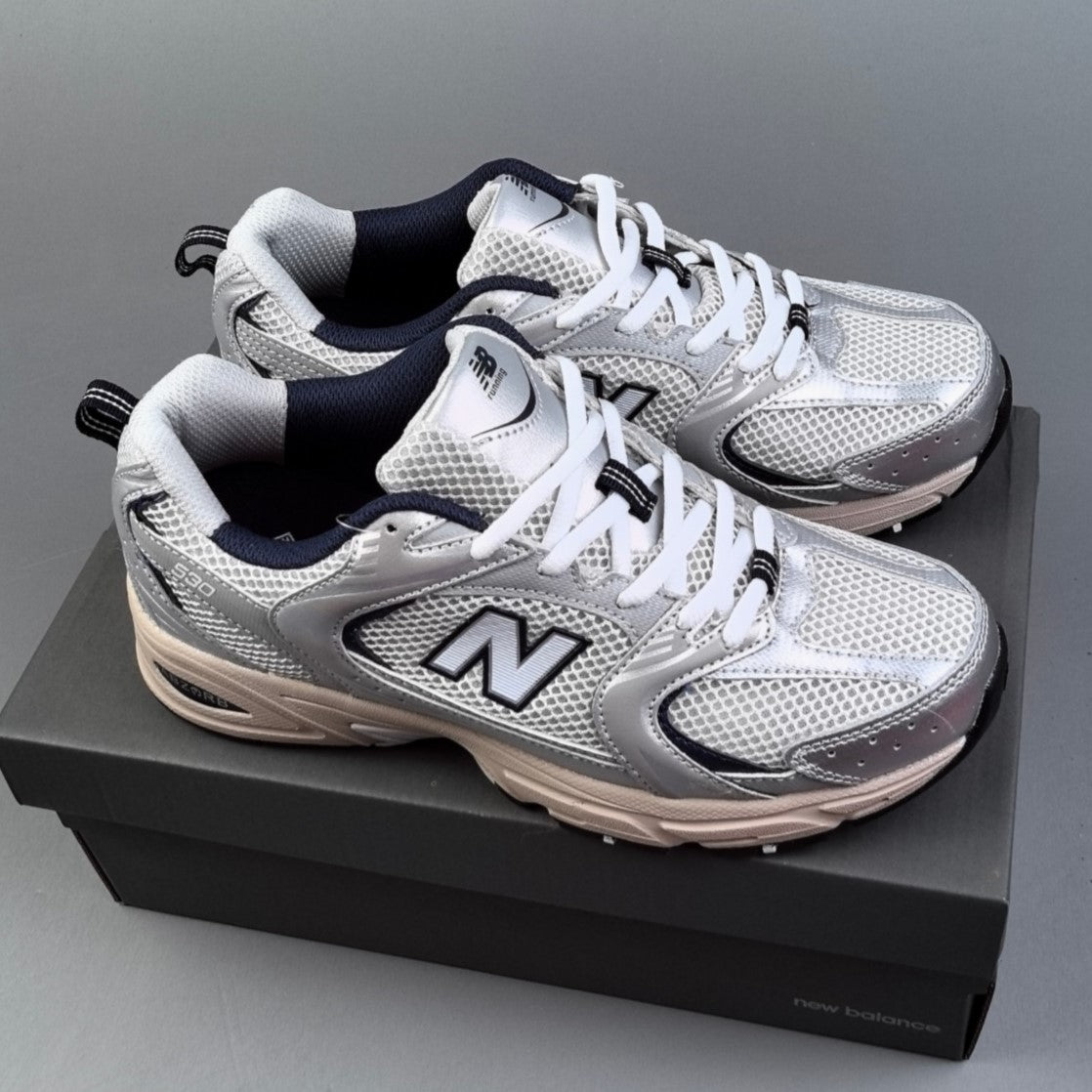 New Balance 530 | Silver HL45950801