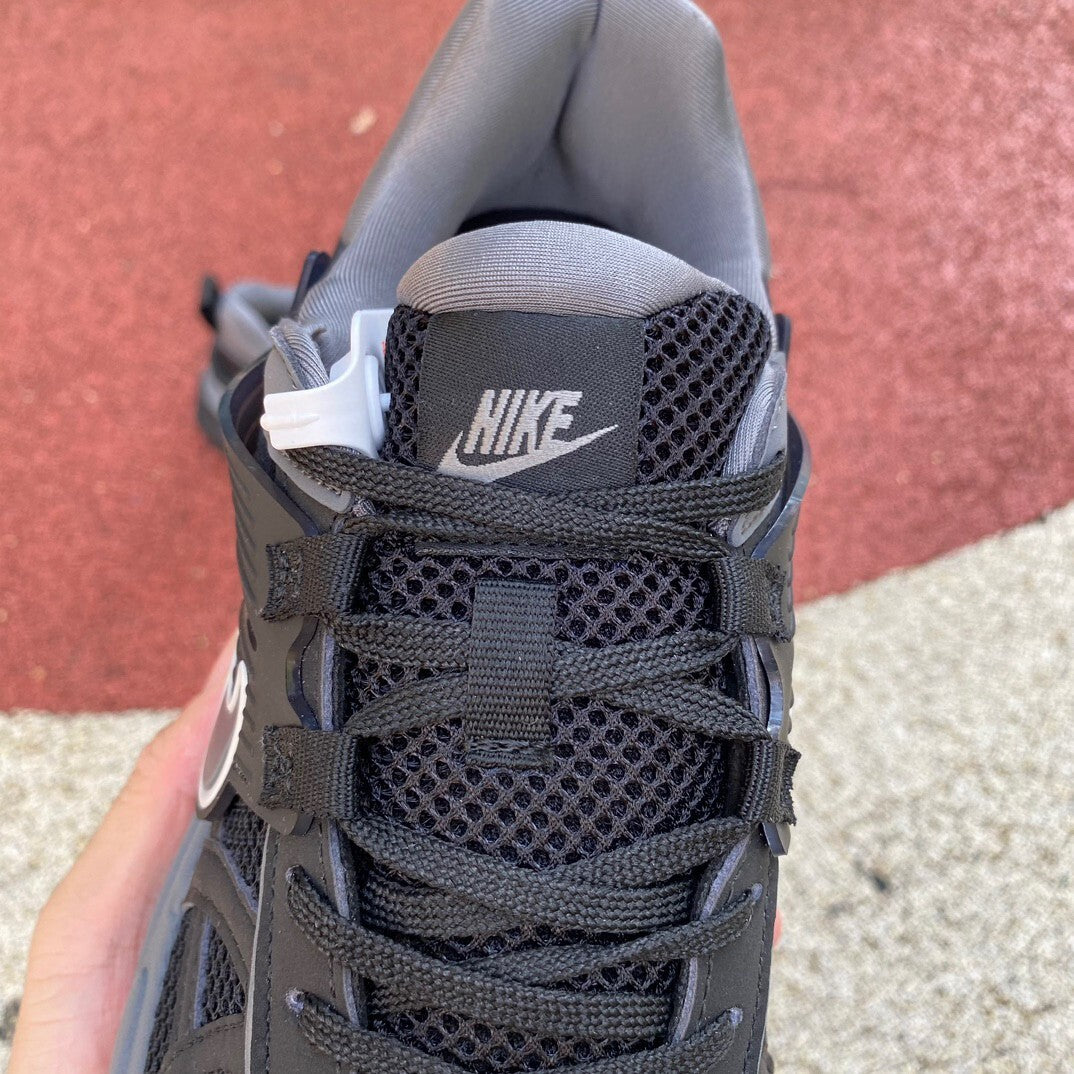 Nike V2K Run | D0736-102