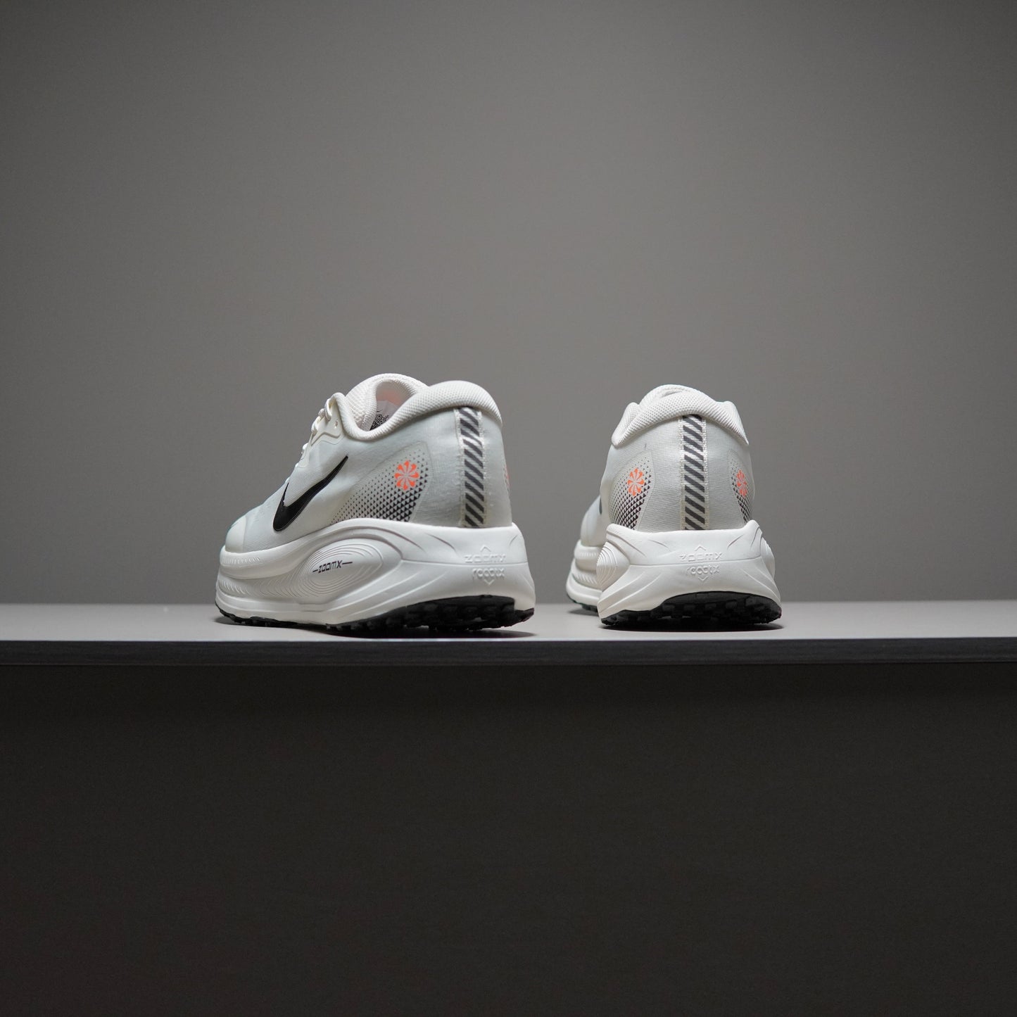 Nike Air Zoom Vomero 18X | NAV18X400302