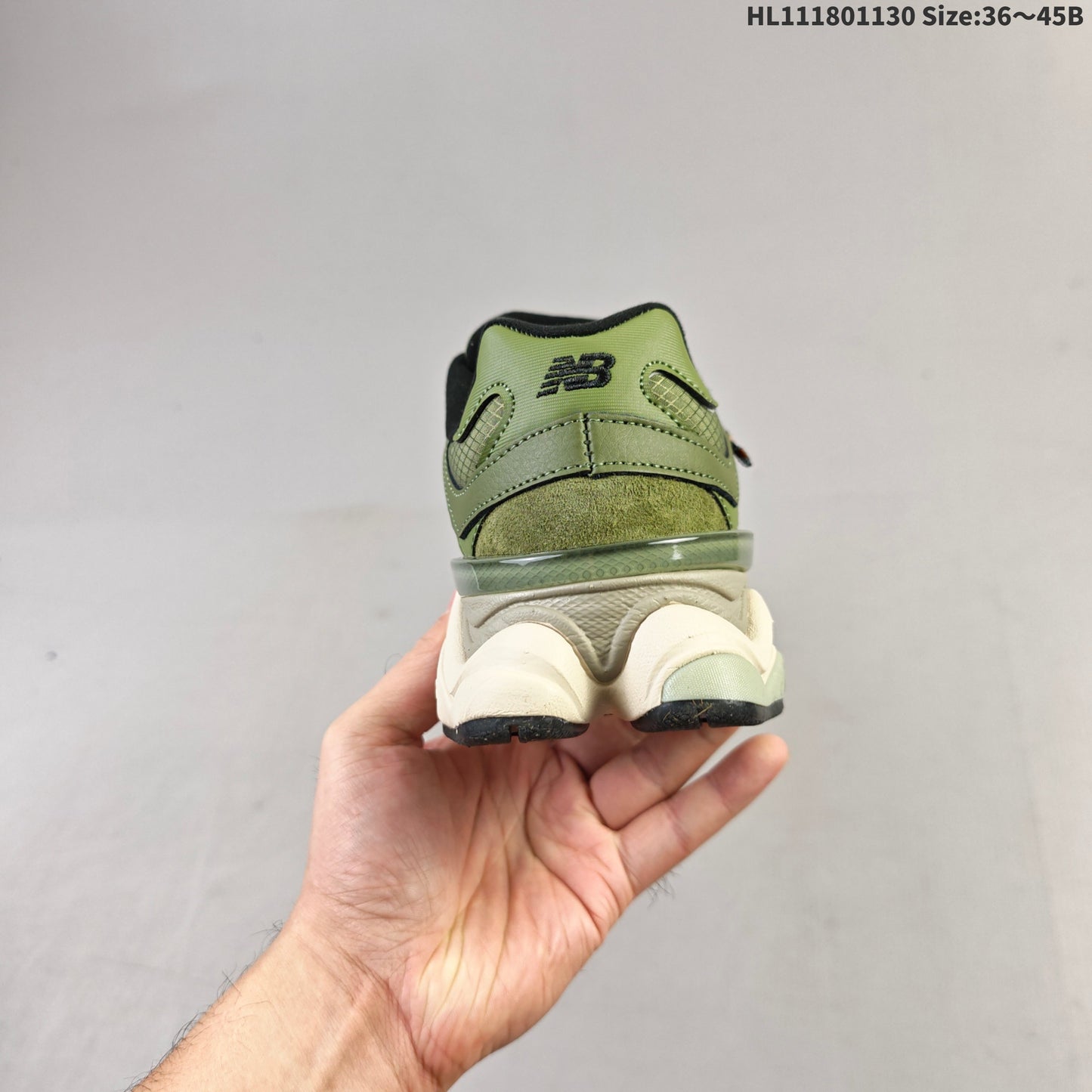 New Balance 9060 | HL031800809