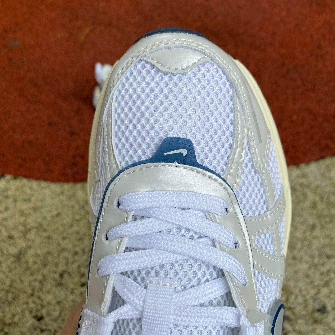 Nike V2K Run | FD0736-102