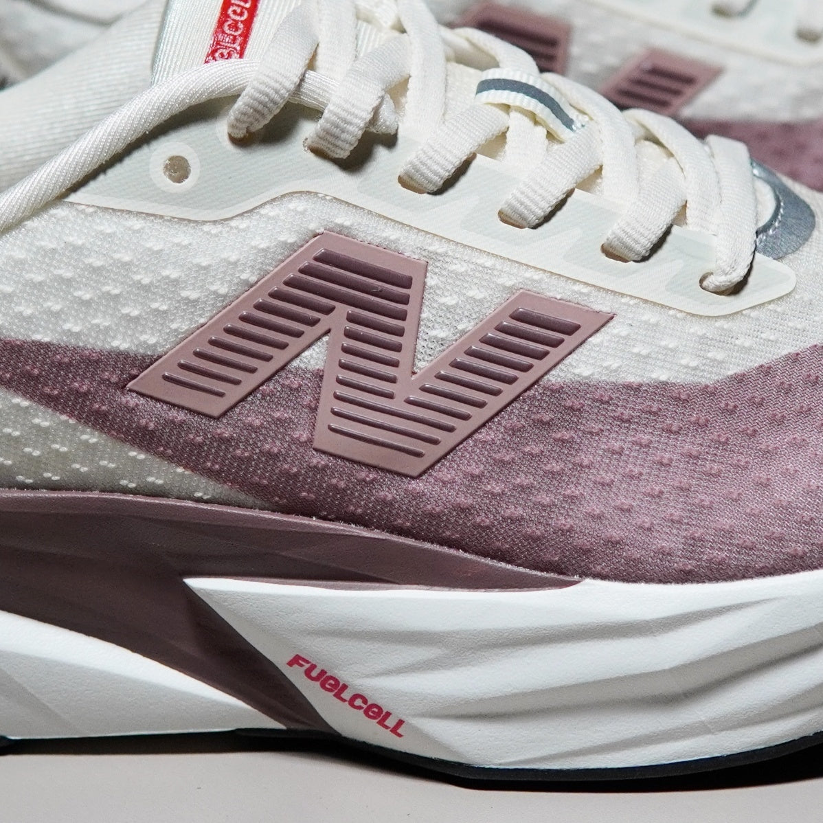 New Balance FuelCell Rebel v5 | NB080023FR02