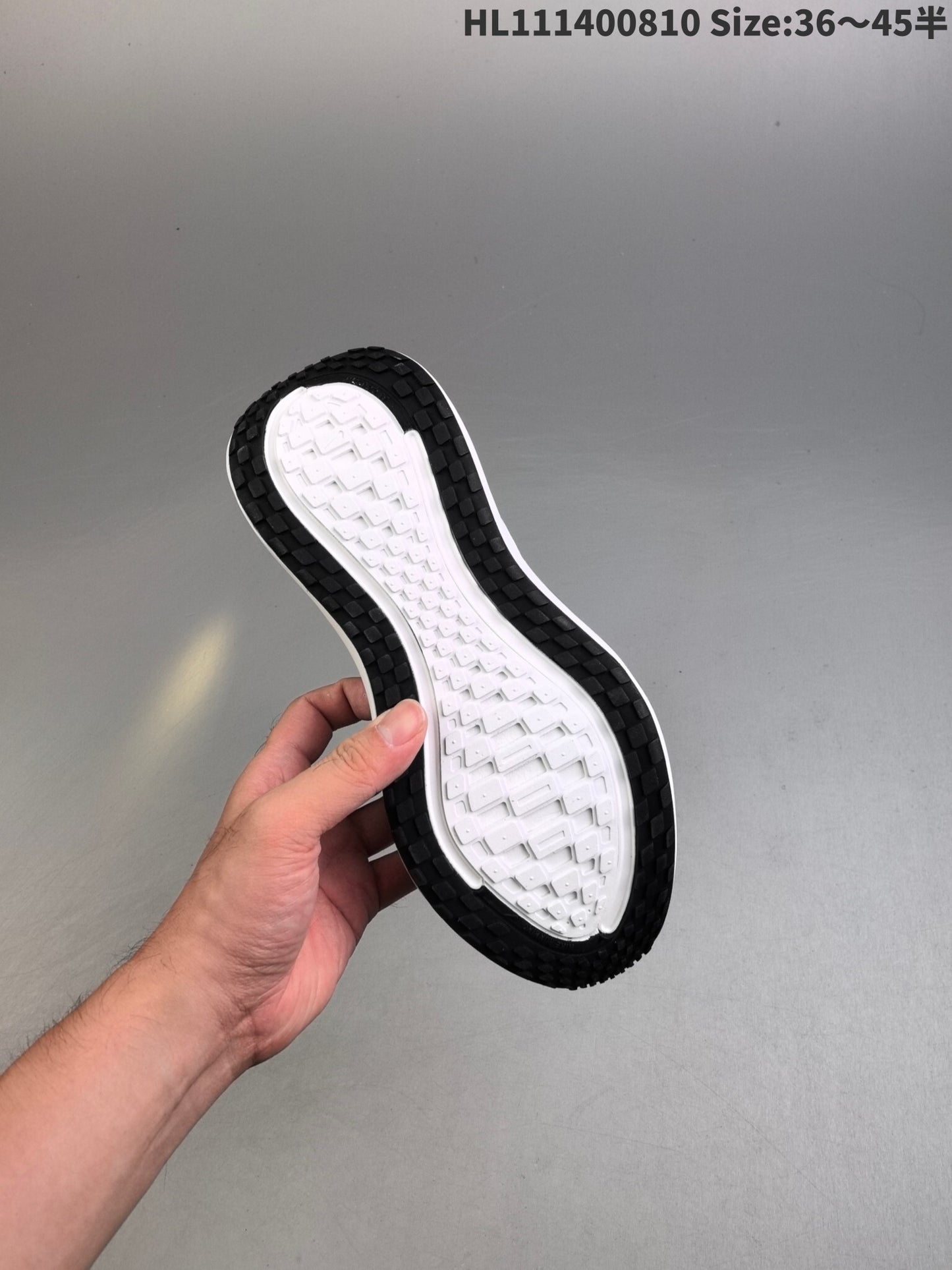 Nike Vomero Plus | NV18P400307