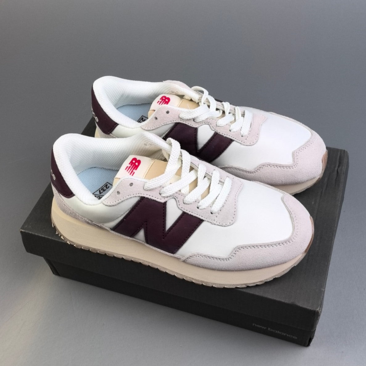 New Balance 327 | WHITE PINK WINE  HL571031501