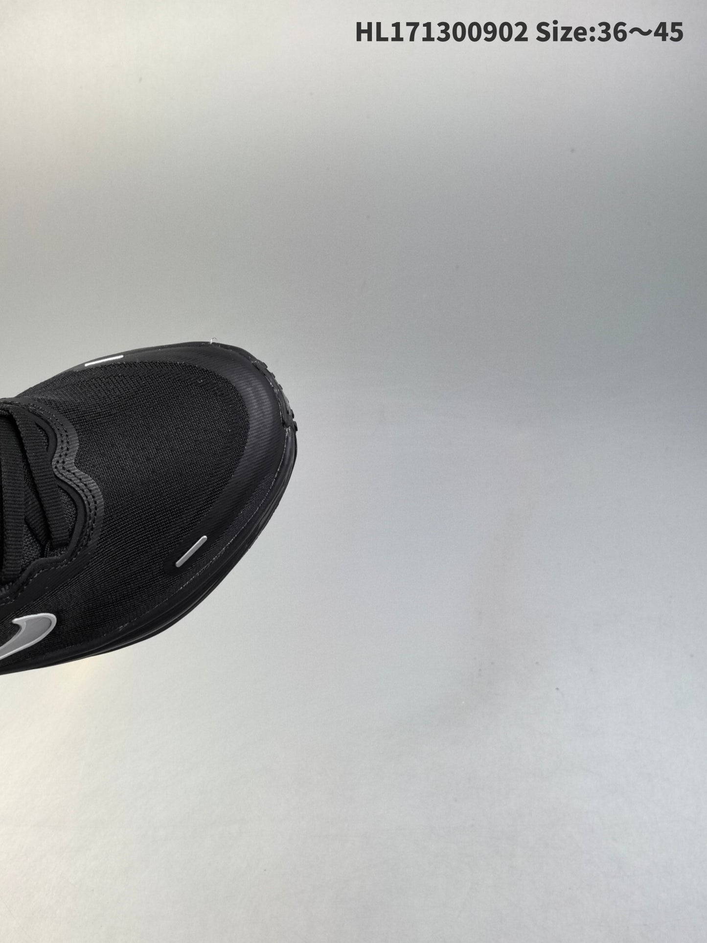 Nike Vomero Plus | NV18P400314