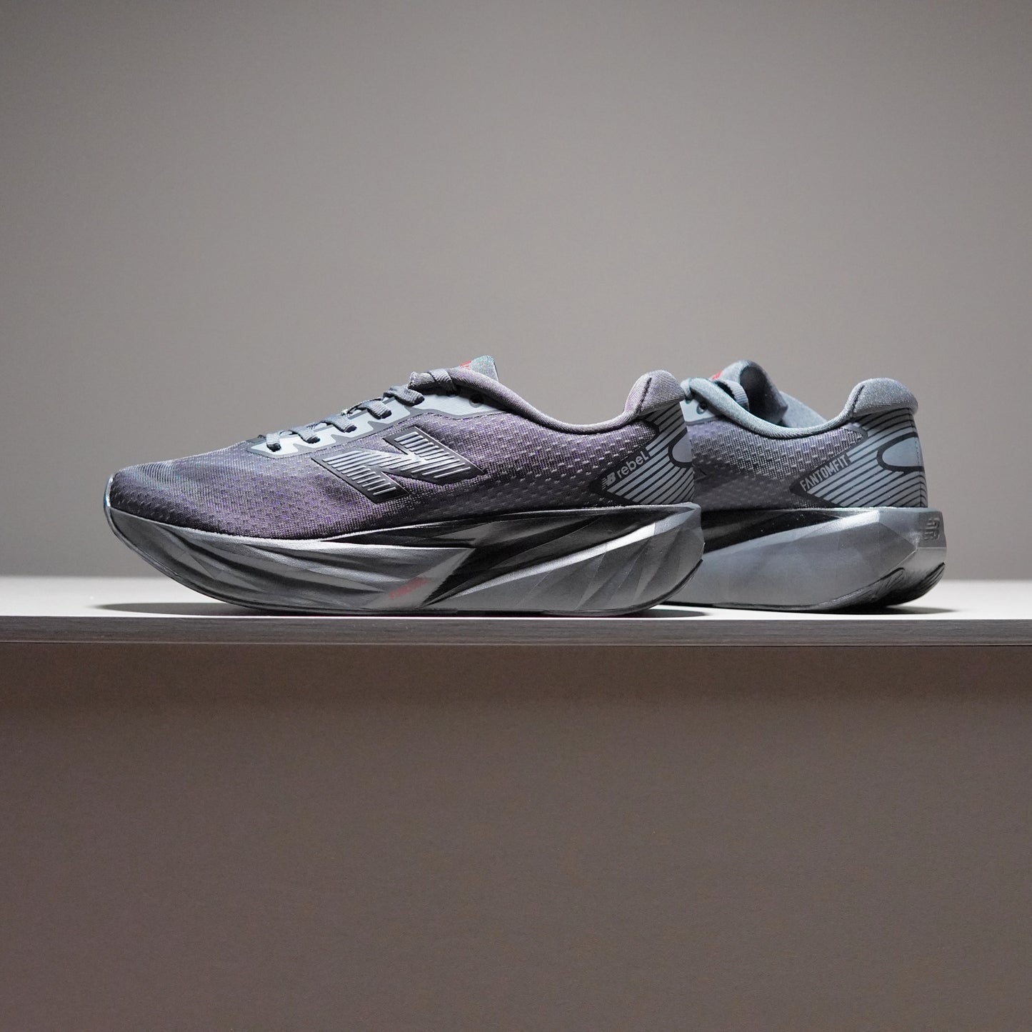 New Balance FuelCell Rebel v5 | NB080023FR03