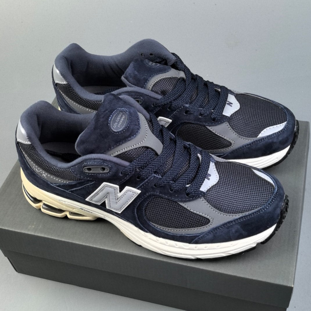 New Balance 2002R | Dark Blue/White HL071300818