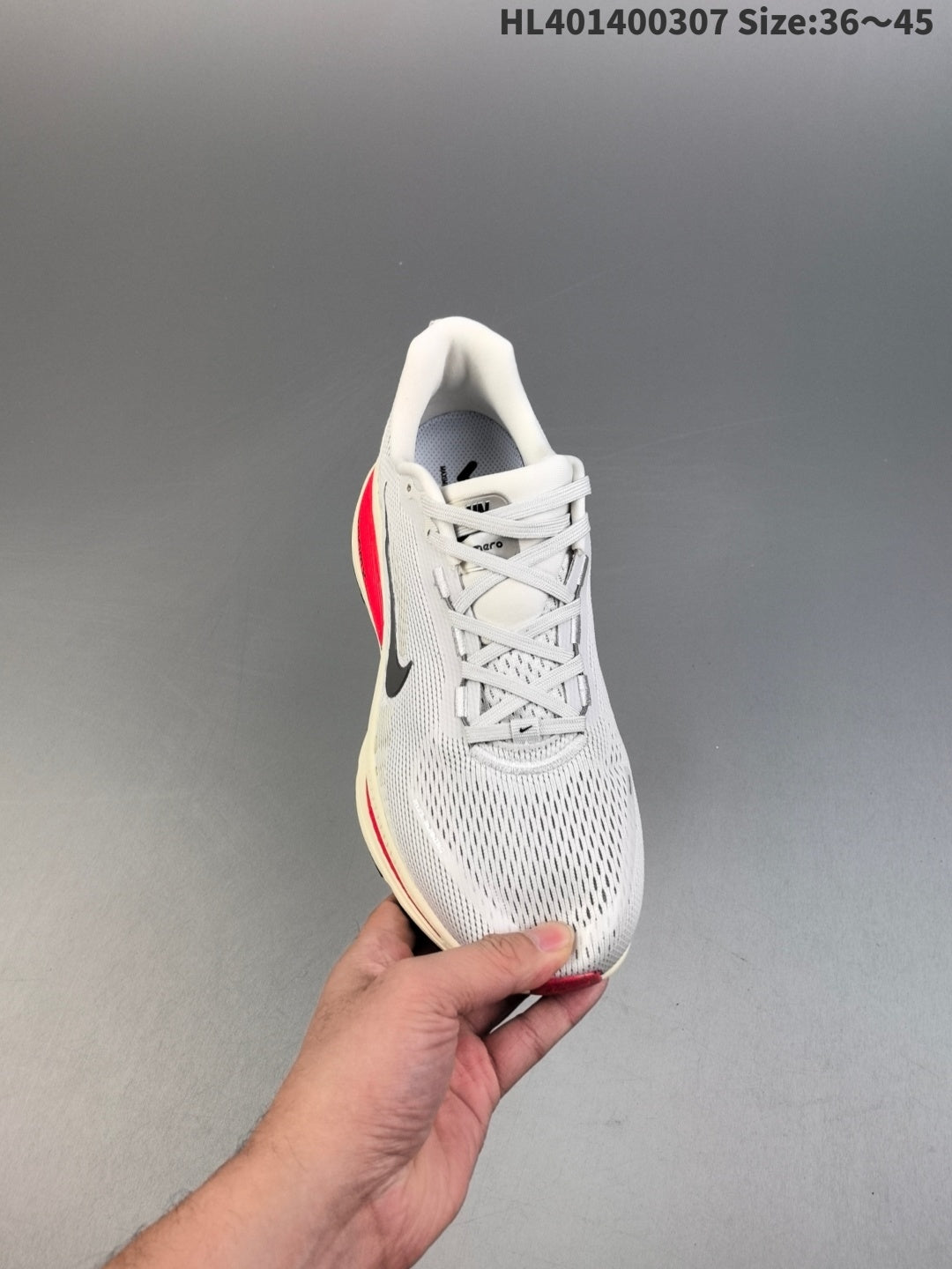 Nike Vomero 18 | HL401400307