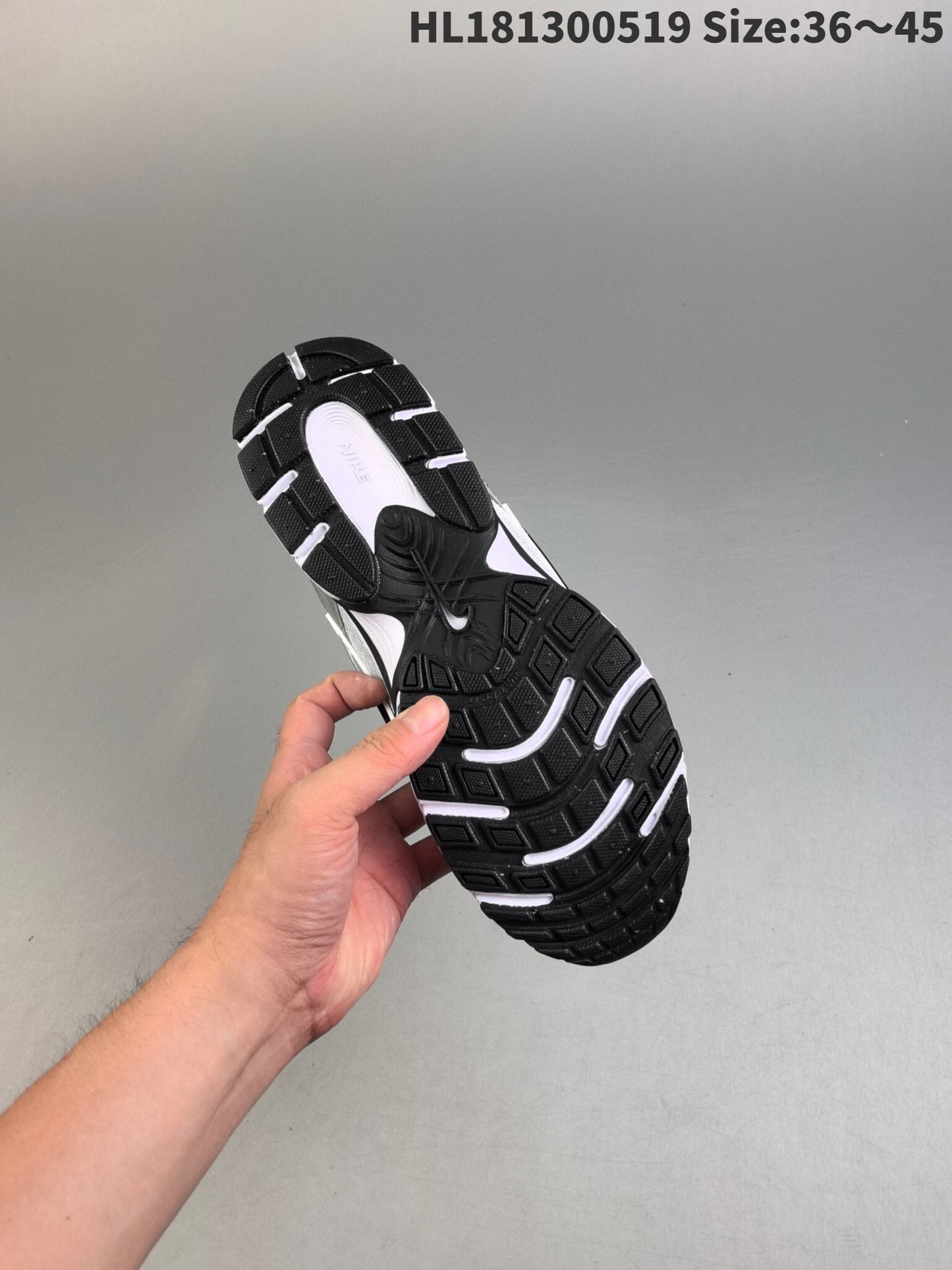 Nike V5 RNR | V5RNR18P400301