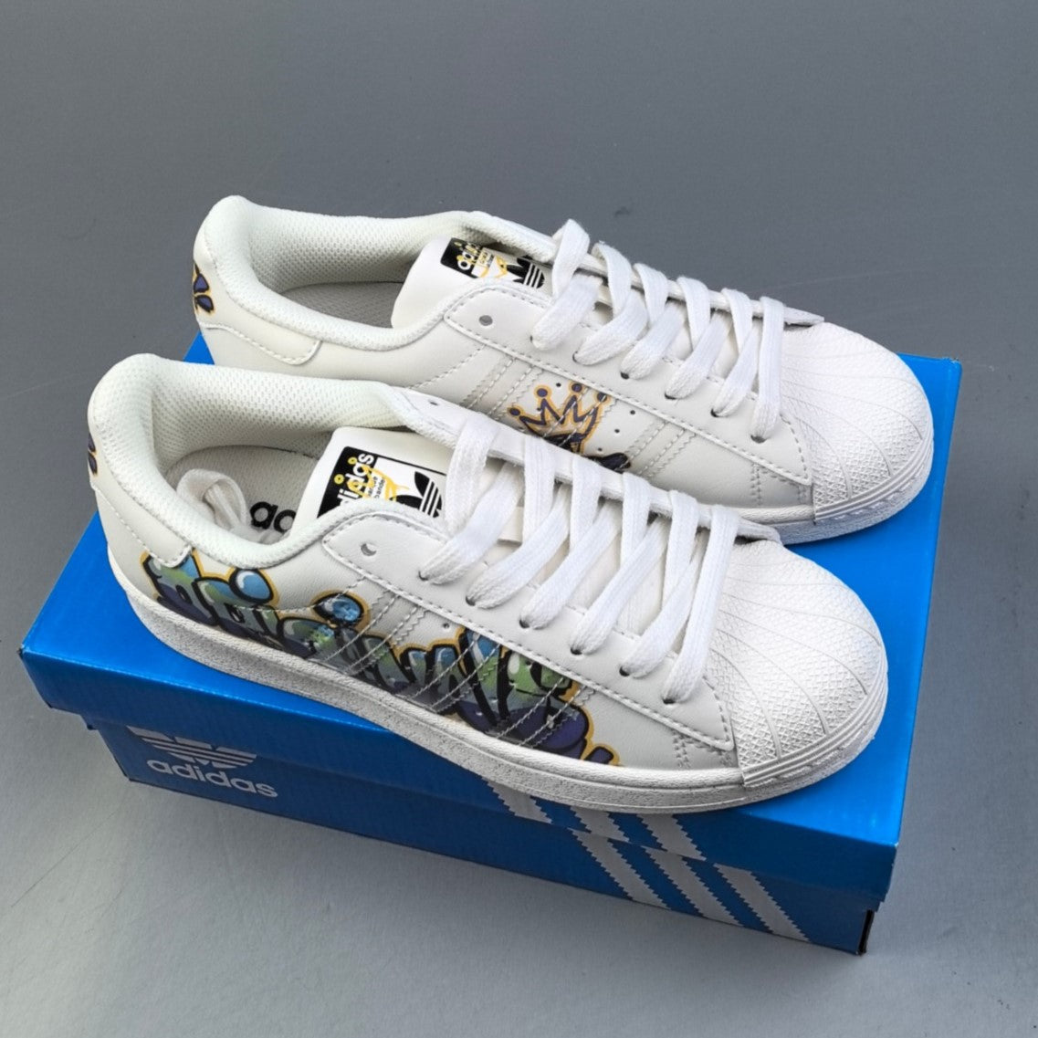 Adidas Originals Superstar Graffiti | Off White HL64651023