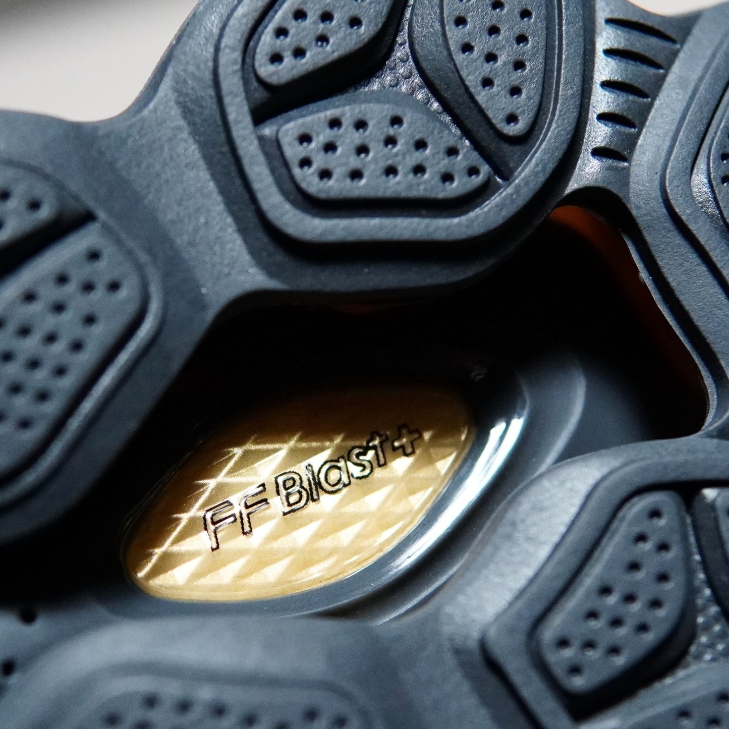 Asics Gel-Kinetic Fluent | AGK091400311