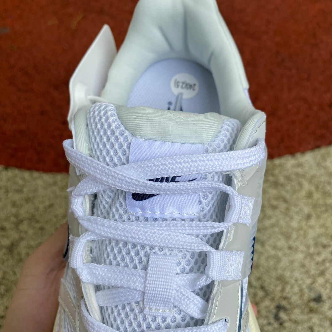 Nike V2K Run | FD0736-102