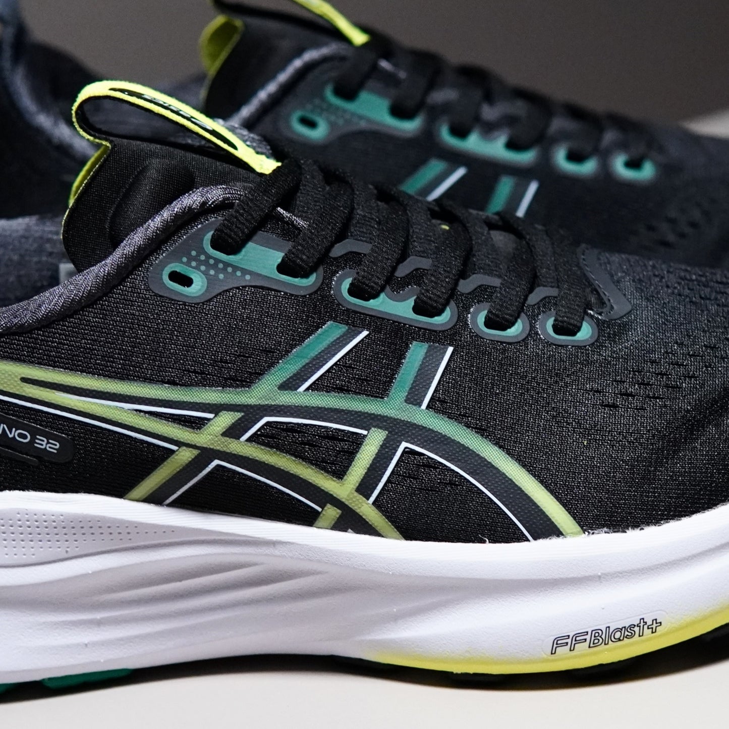 Asics Gel-Kayano 32 | AGK271300610