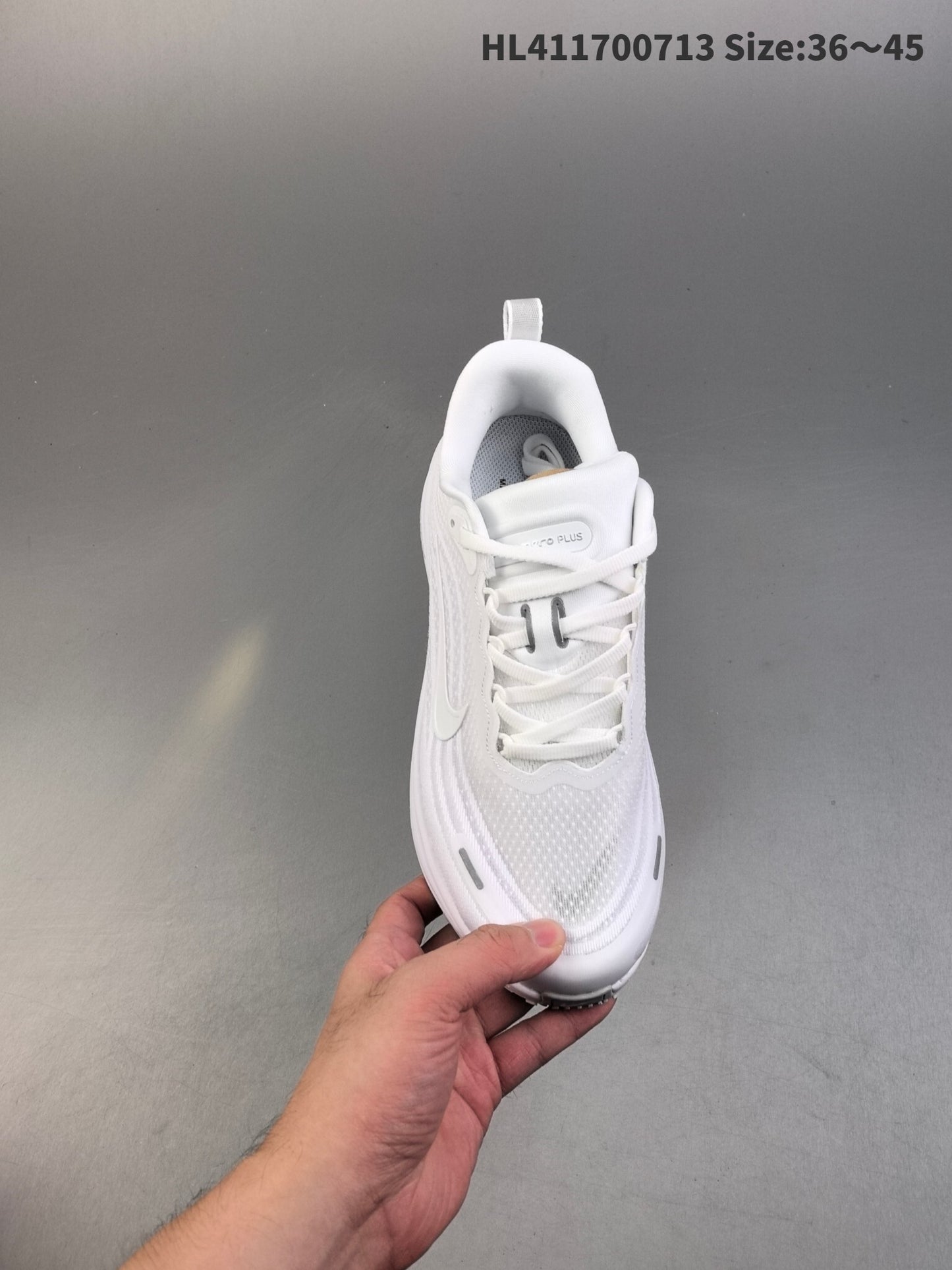 Nike Vomero Plus | NV18P400313