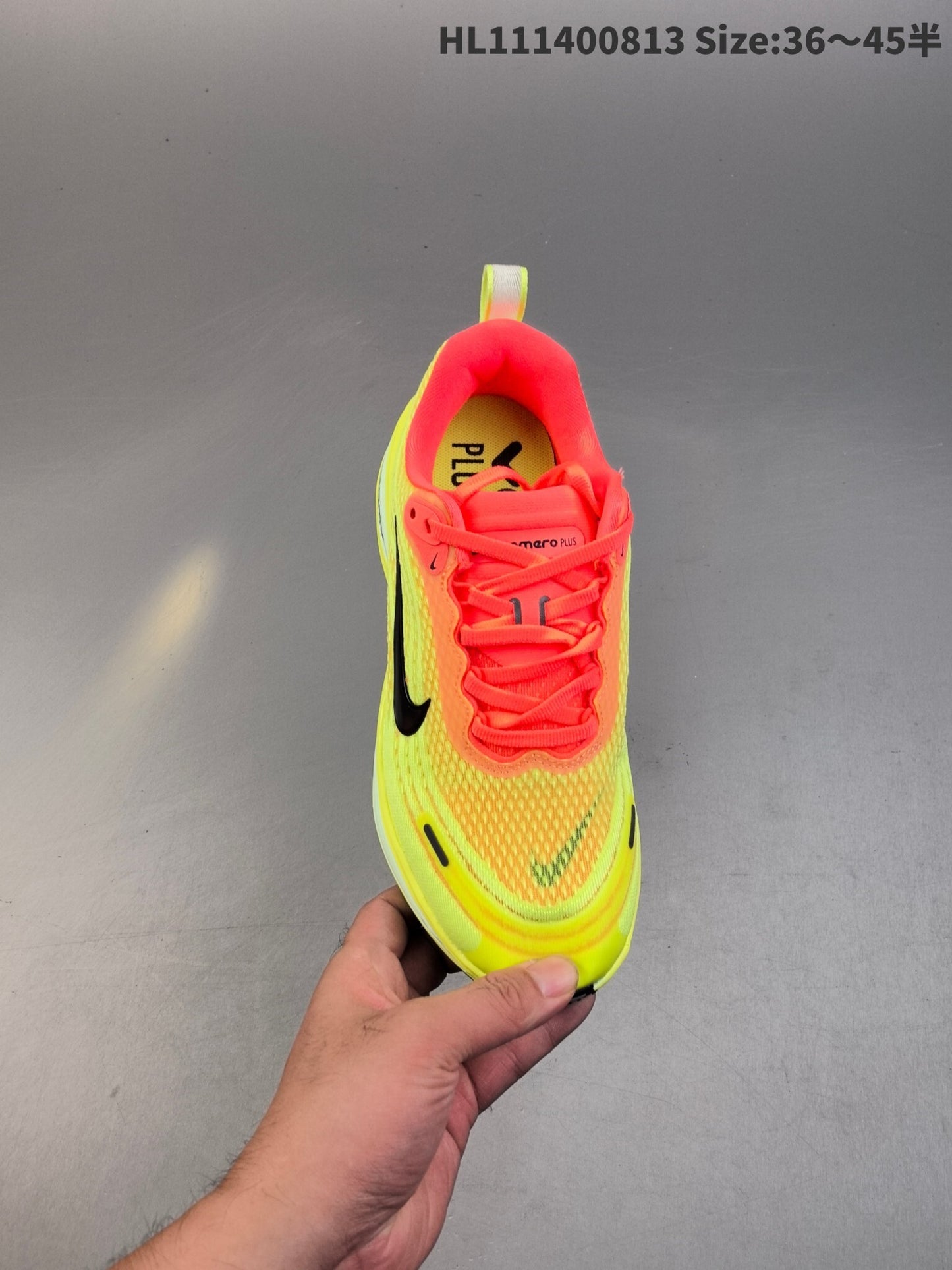 Nike Vomero Plus | NV18P400312