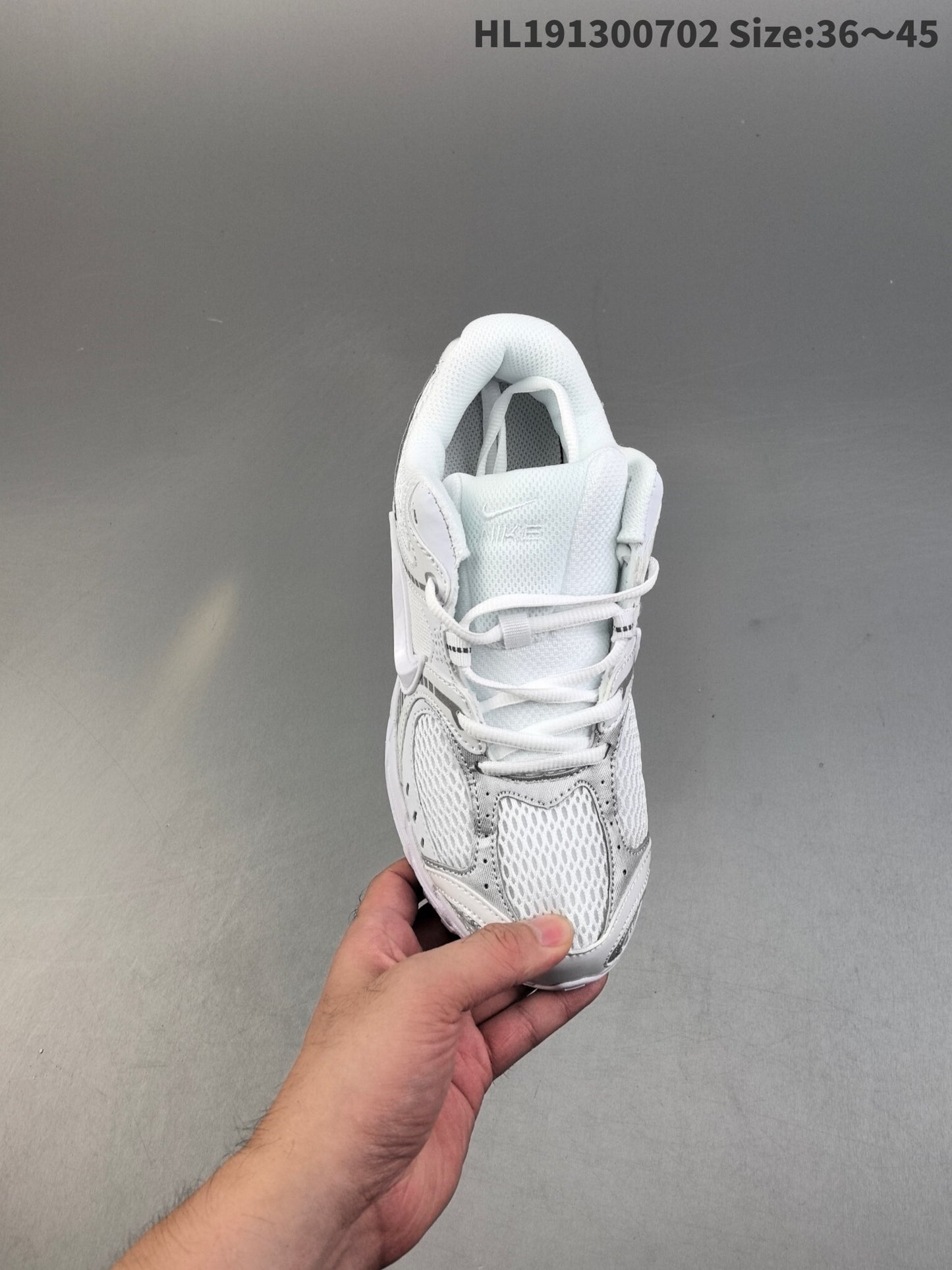 Nike V5 RNR | V5RNR18P400304