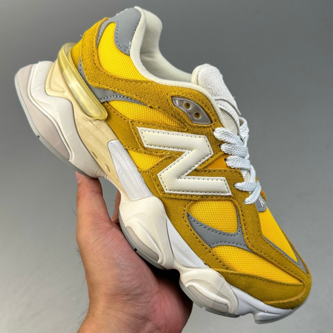 New Balance 9060 | Varsity Gold HL3151500608