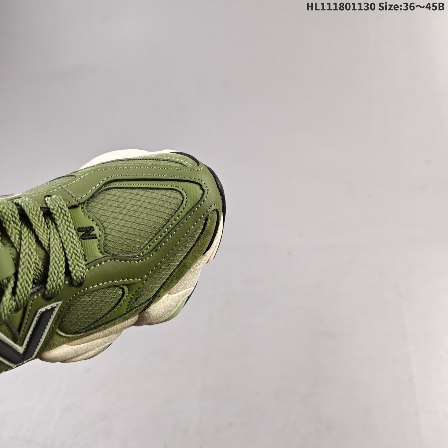 New Balance 9060 | HL031800809