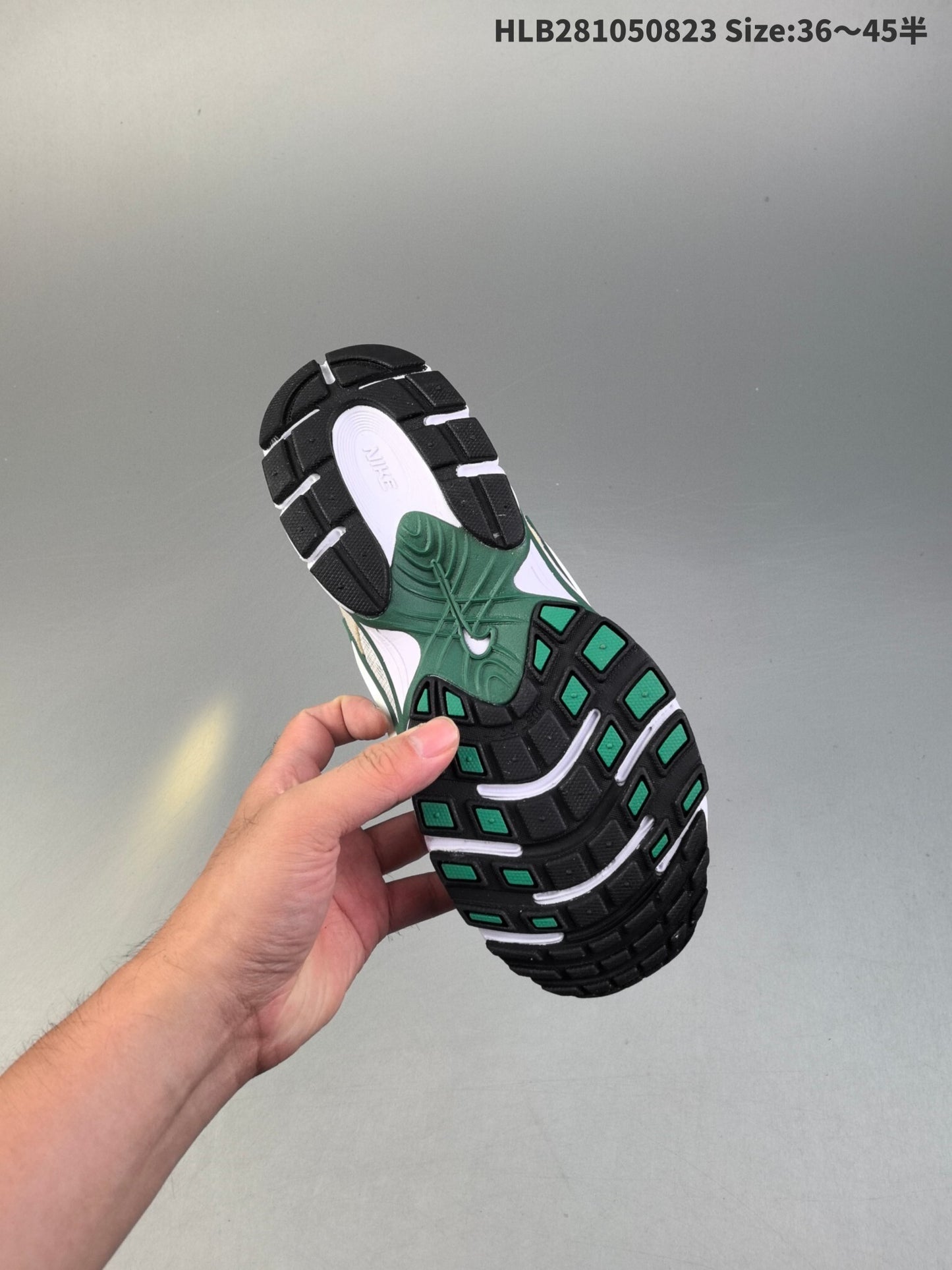 Nike V5 RNR | V5RNR18P400302