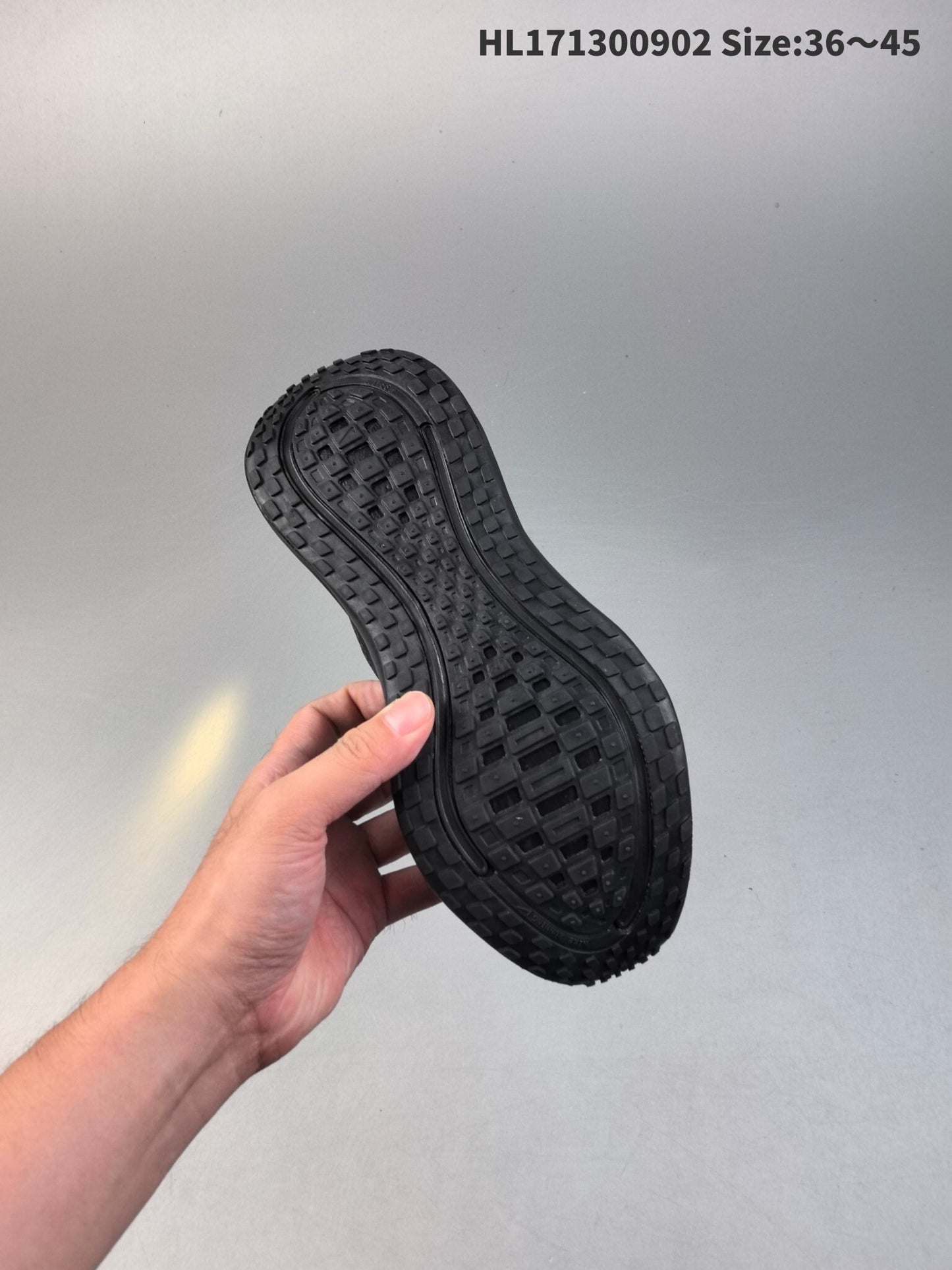 Nike Vomero Plus | NV18P400314