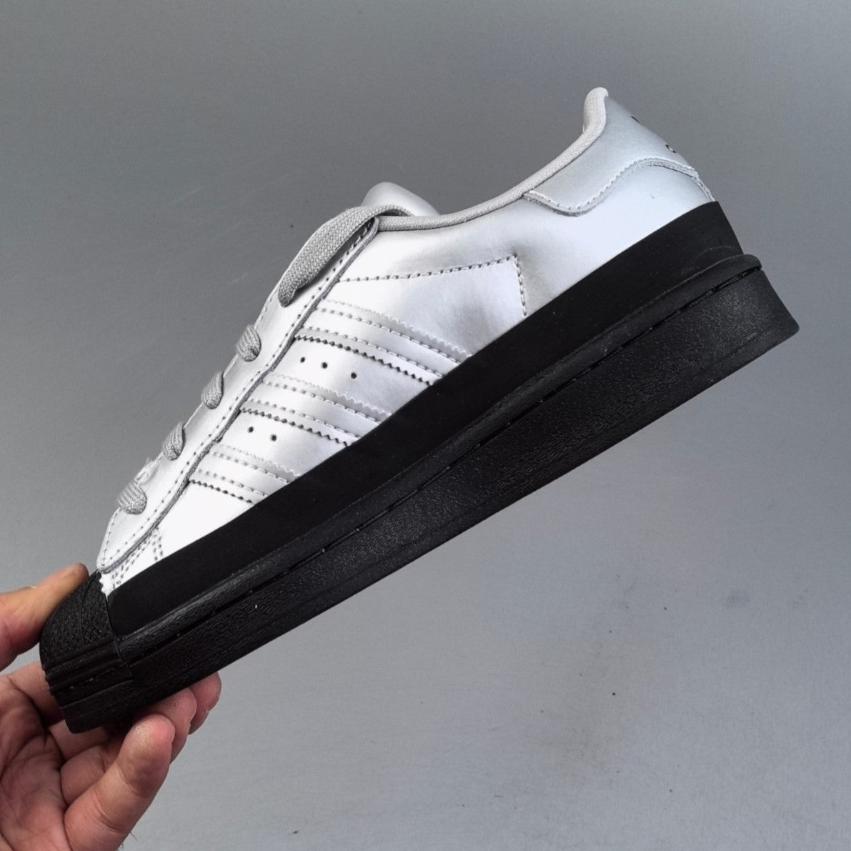 Adidas Originals  Superstar  | Silver Grey/Black  HL371400413