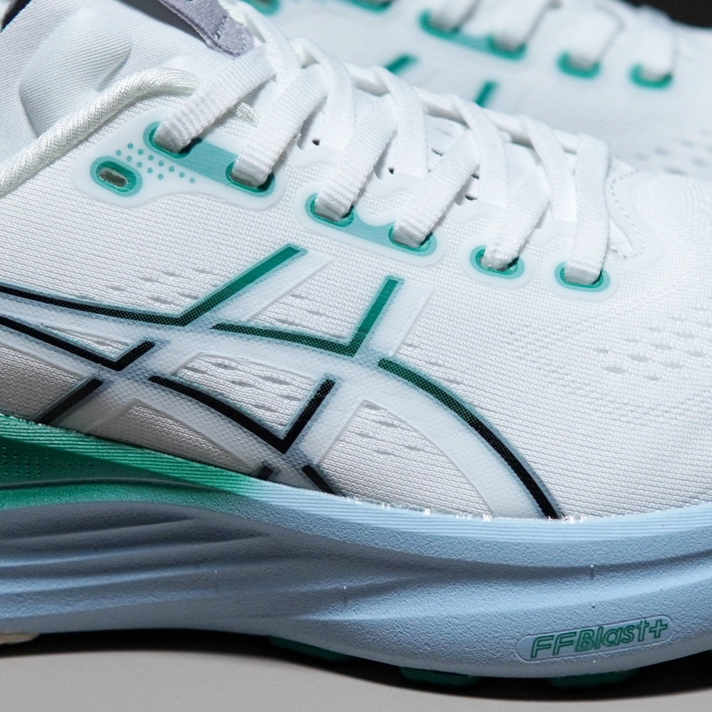 Asics Gel-Kayano 32 | AGK271300603