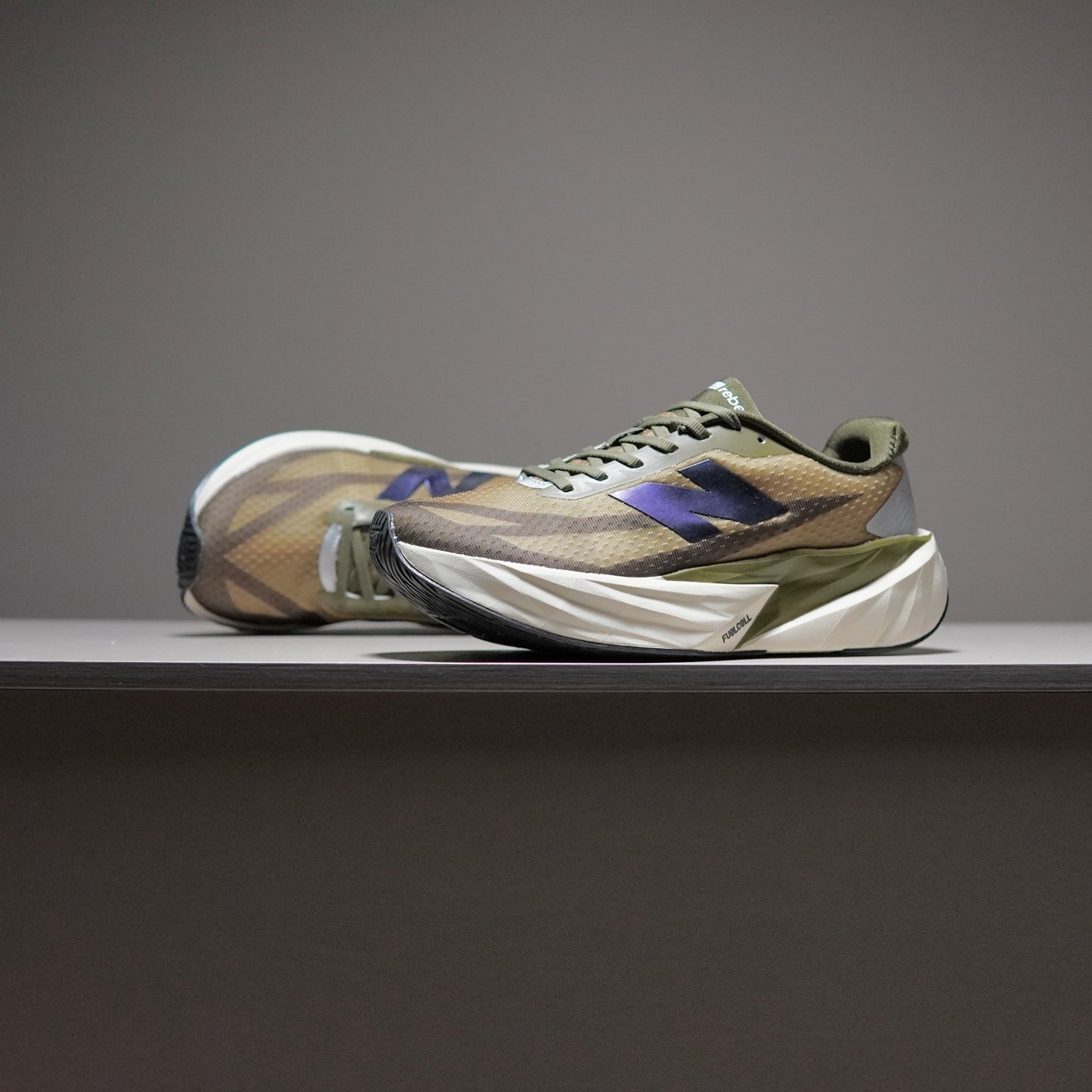 New Balance FuelCell Rebel v5 | NB080023FR08