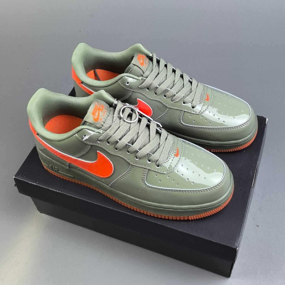 Nike AIR FORCE 1 |Oil Green Orange HL461201121