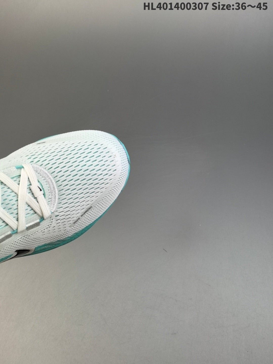 Nike Vomero 18 | HL401400307