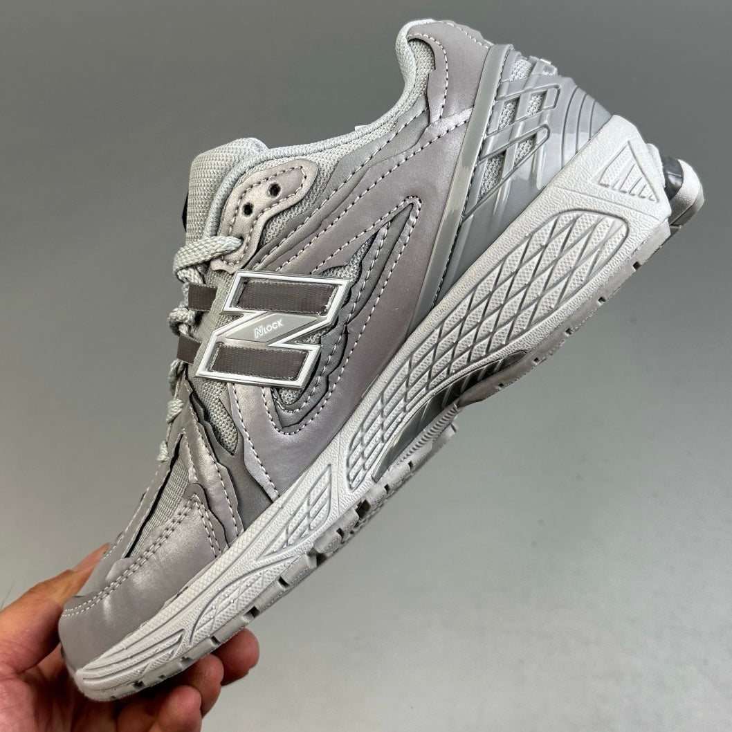 New Balance 1906R | Silver Metallic Protection Pack HL141500505