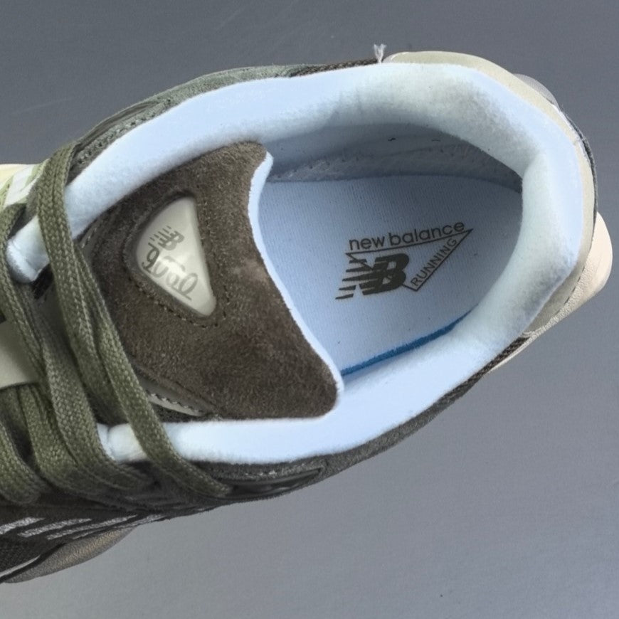 New Balance 9060 | Dark Camo Sandstone HL091800426