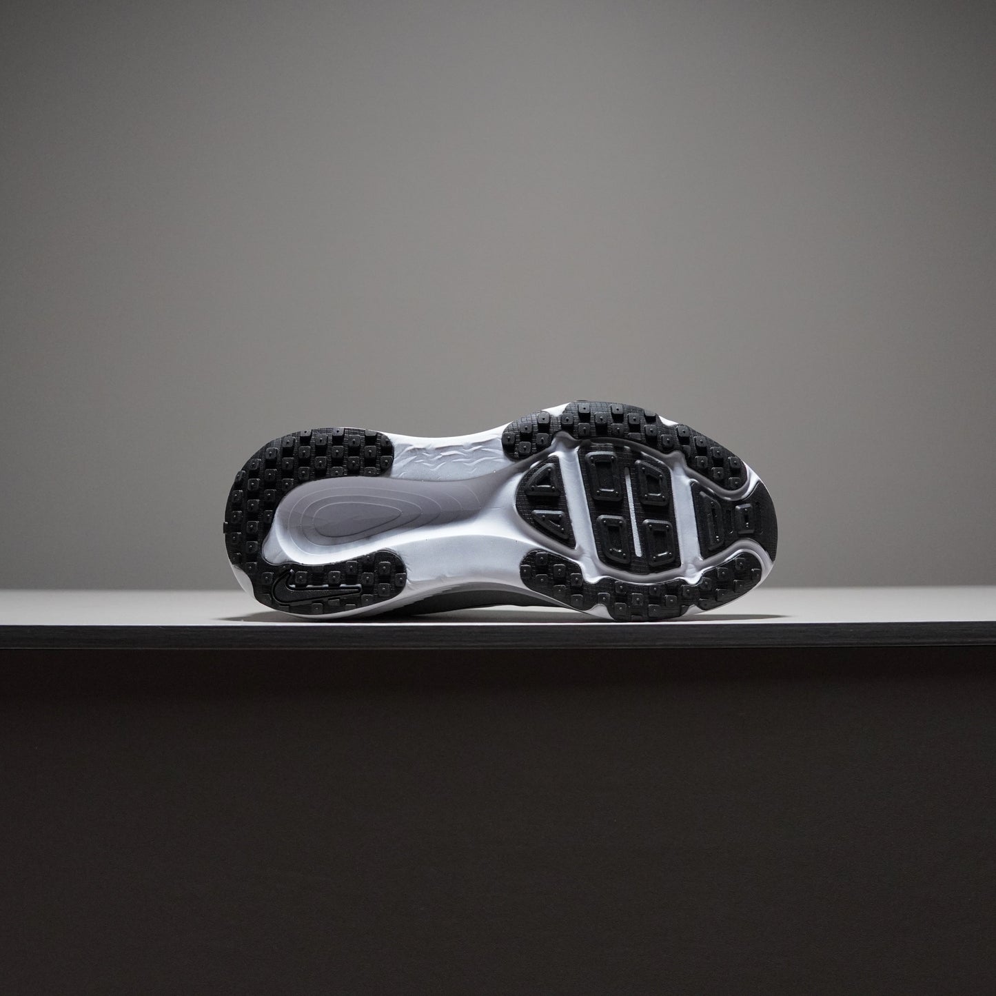 Nike Air Zoom Vomero 18X | NAV18X400305