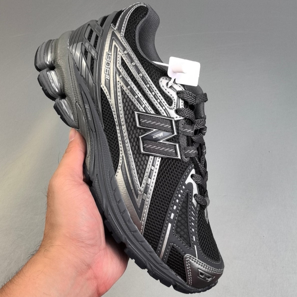 New Balance 1906R | Phantom Dark Grey Metallic Silver HL031701031